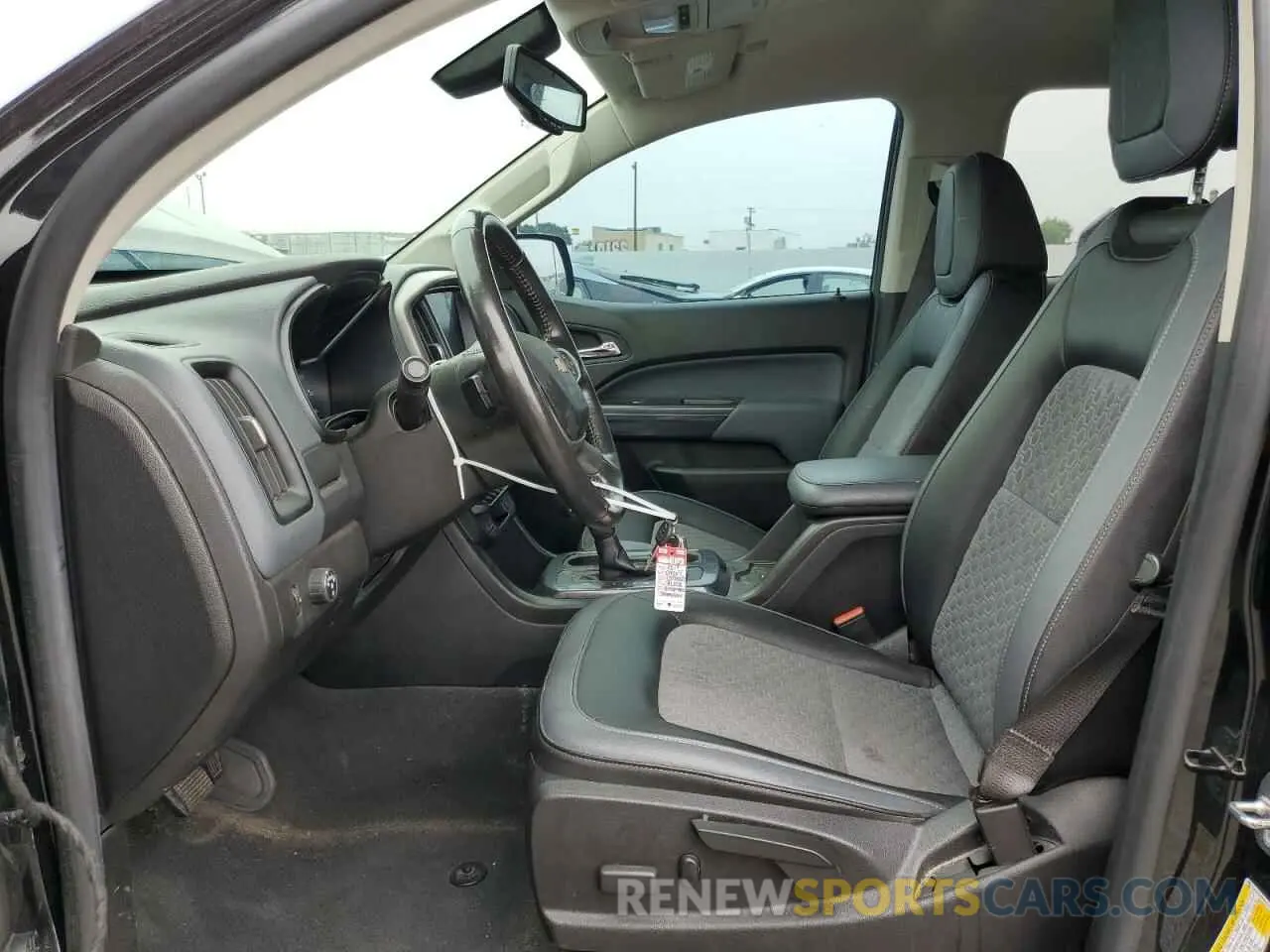 7 Photograph of a damaged car 1GCGSDEN8K1301195 CHEVROLET COLORADO 2019