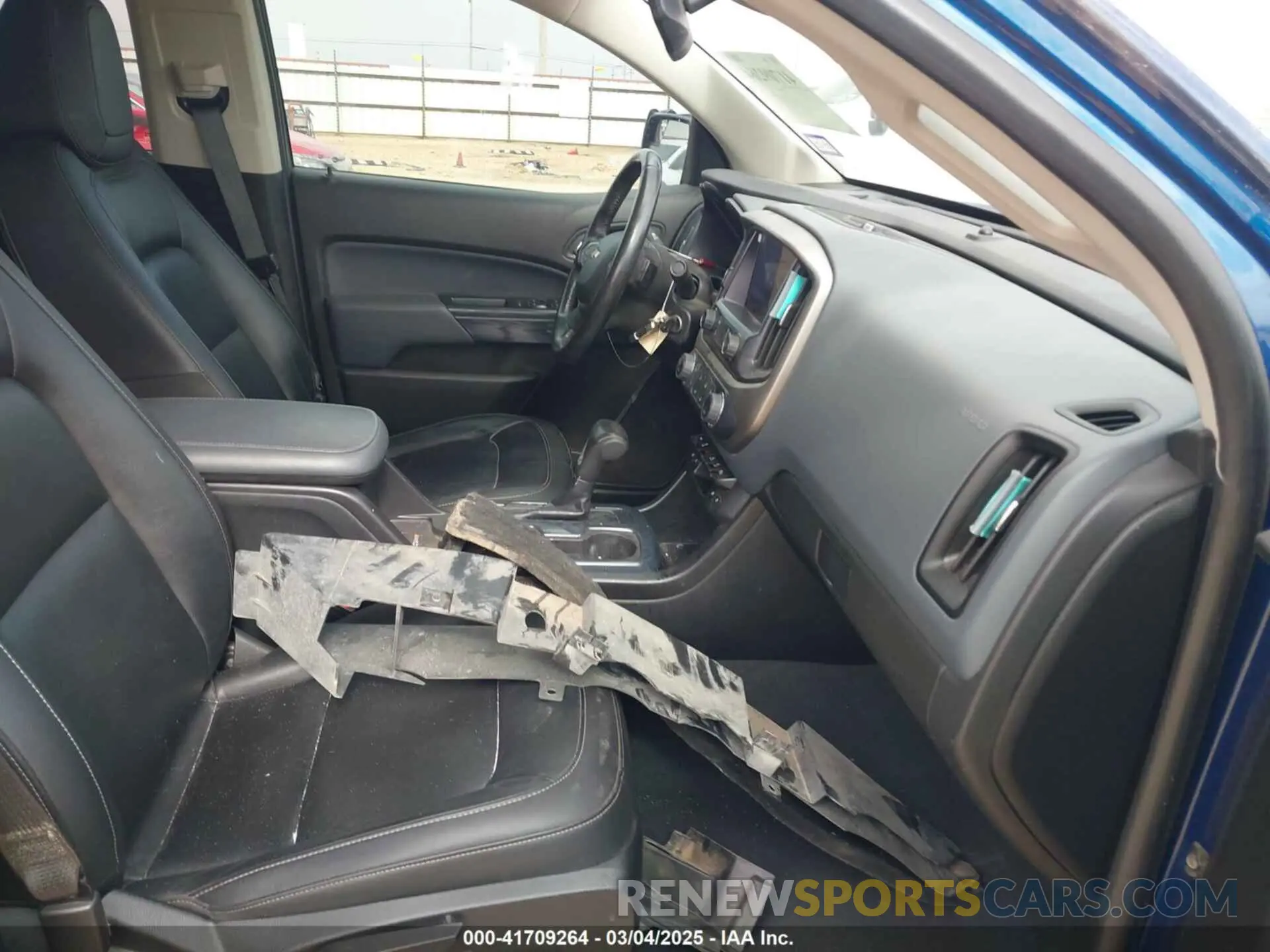 5 Photograph of a damaged car 1GCGSDEN8K1359579 CHEVROLET COLORADO 2019