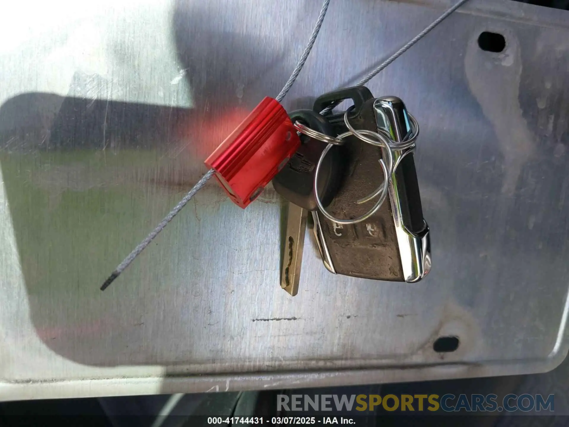 11 Photograph of a damaged car 1GCGSDEN9K1270894 CHEVROLET COLORADO 2019