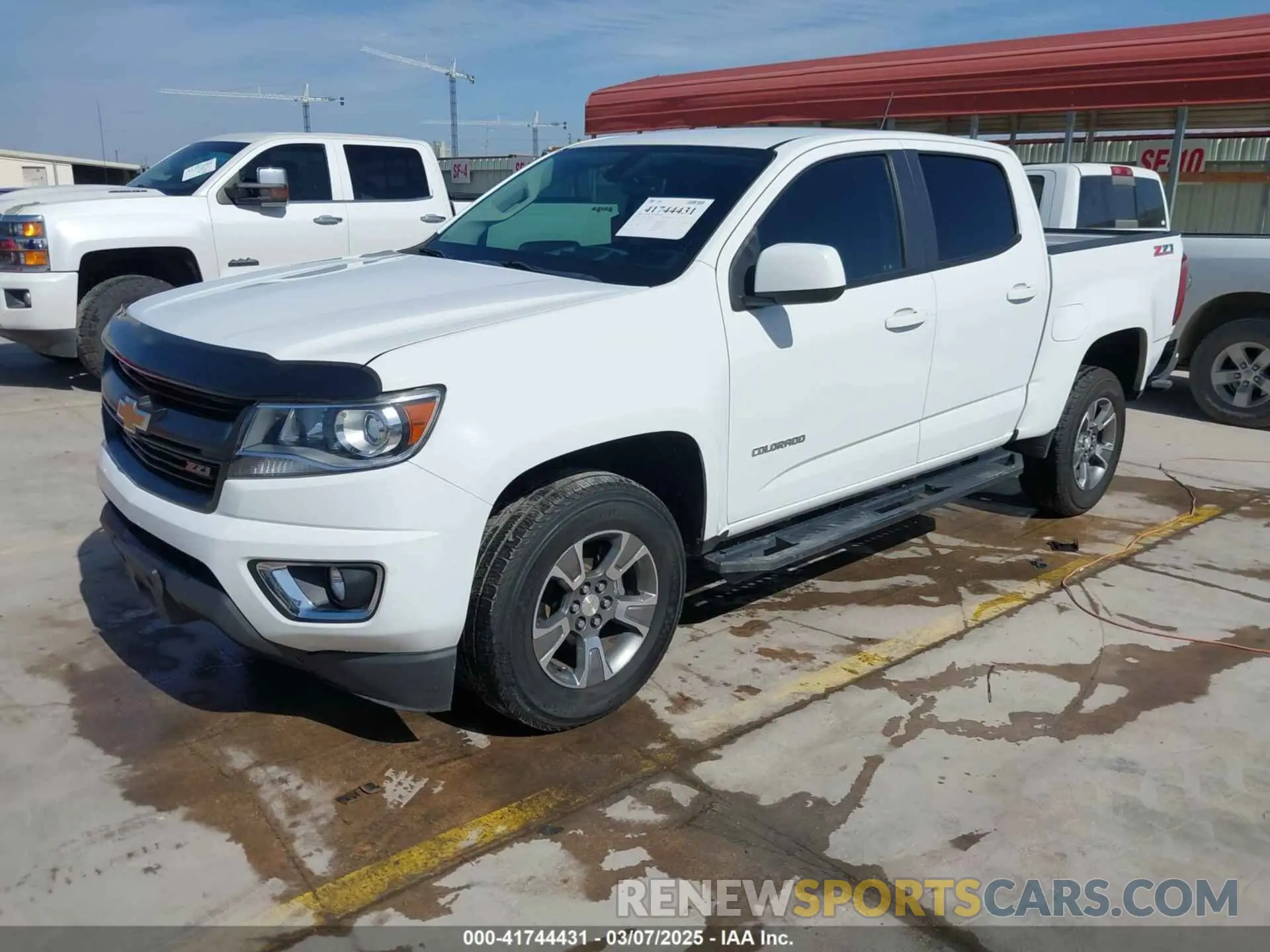 2 Photograph of a damaged car 1GCGSDEN9K1270894 CHEVROLET COLORADO 2019