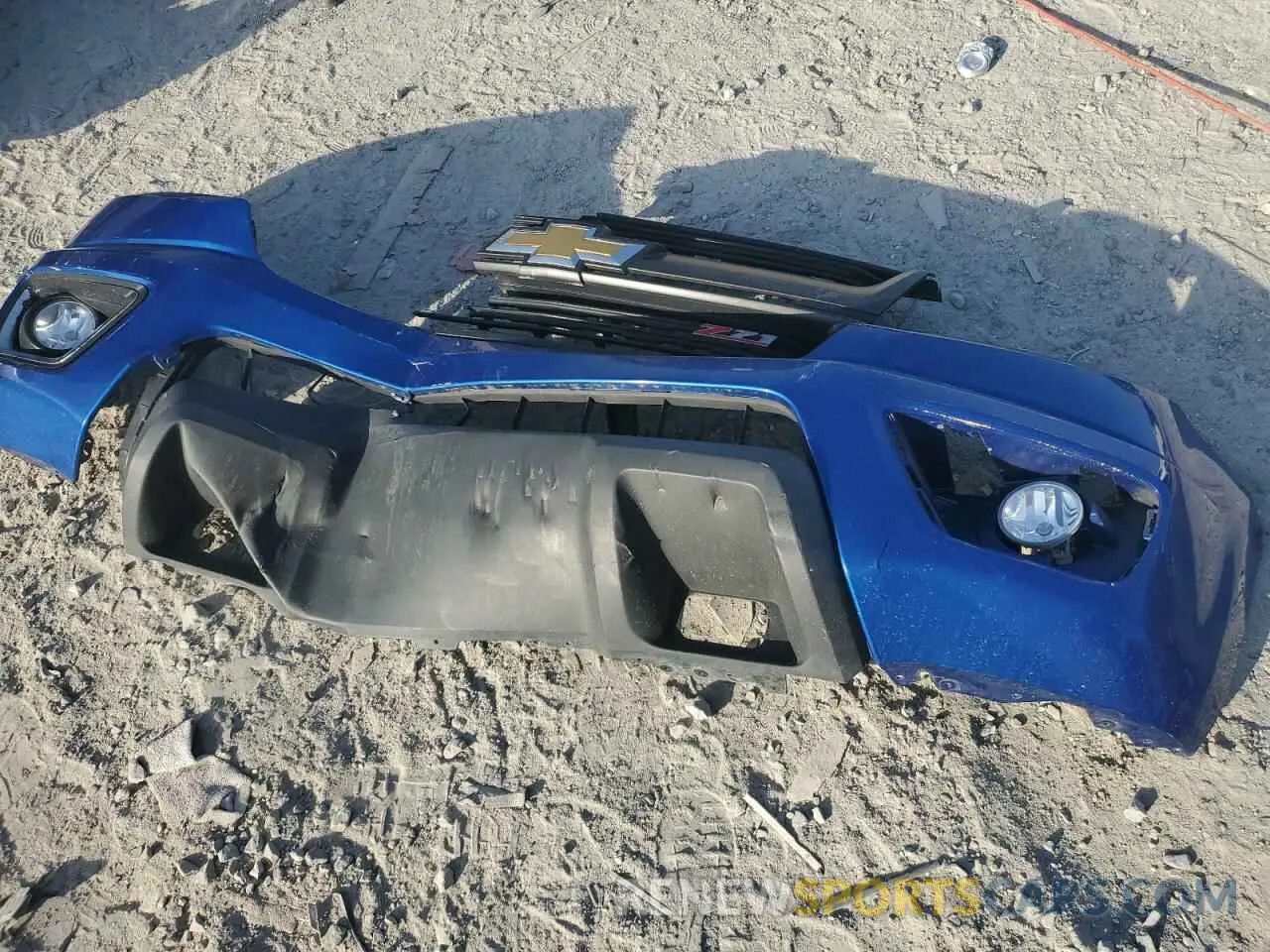12 Photograph of a damaged car 1GCGSDENXK1341925 CHEVROLET COLORADO 2019