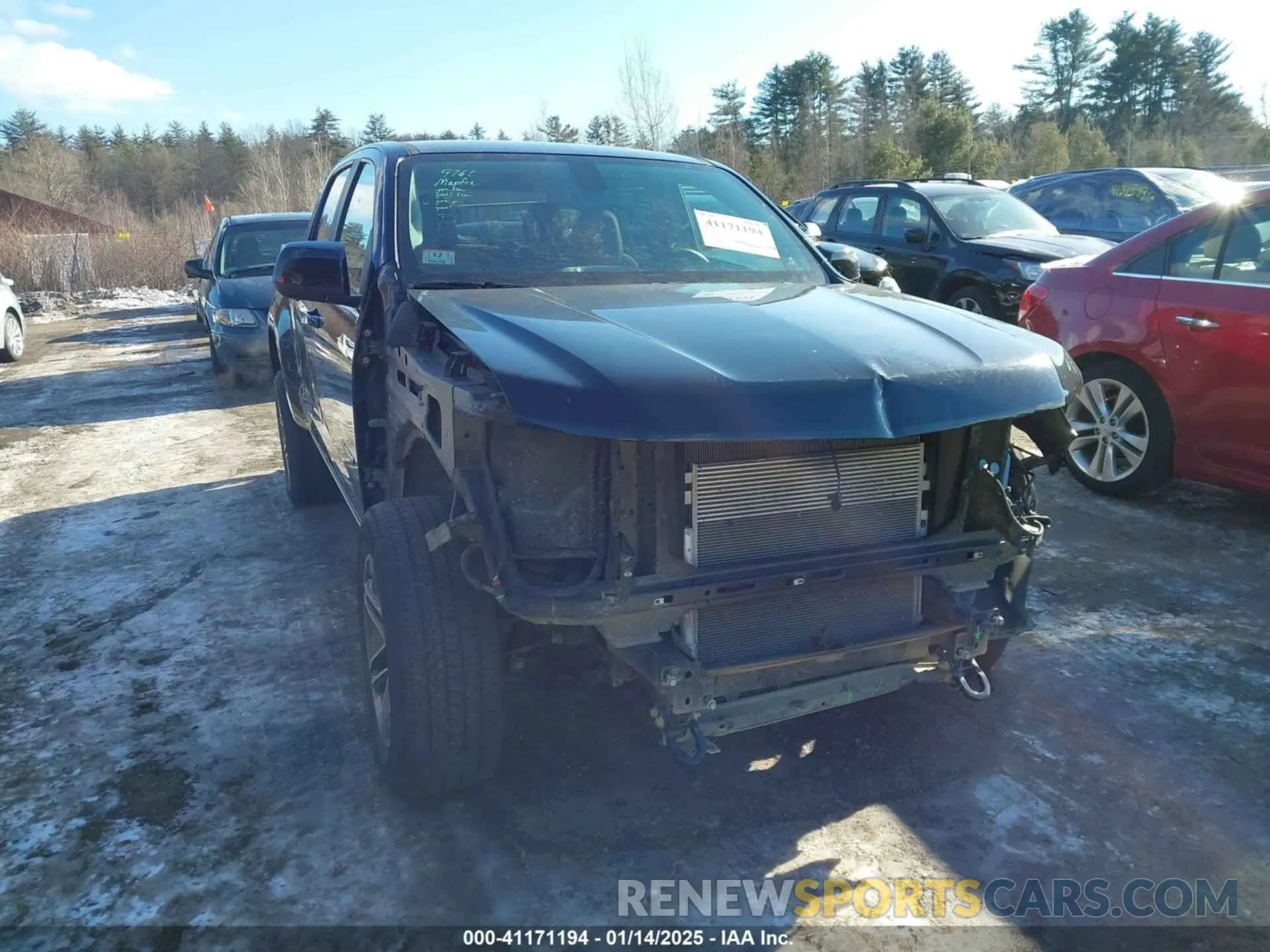 6 Photograph of a damaged car 1GCGTBEN0K1356113 CHEVROLET COLORADO 2019