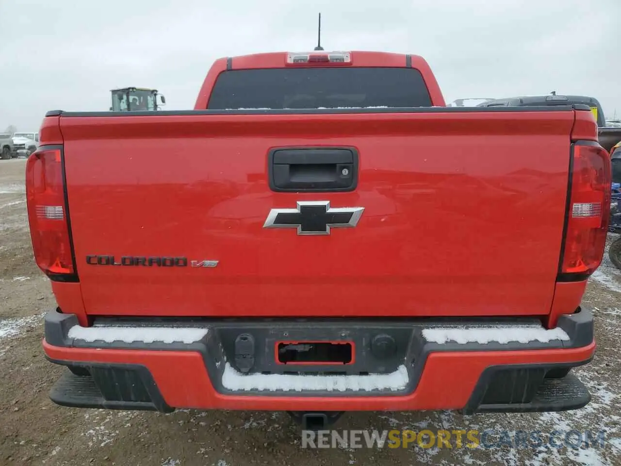6 Photograph of a damaged car 1GCGTBEN1K1164425 CHEVROLET COLORADO 2019