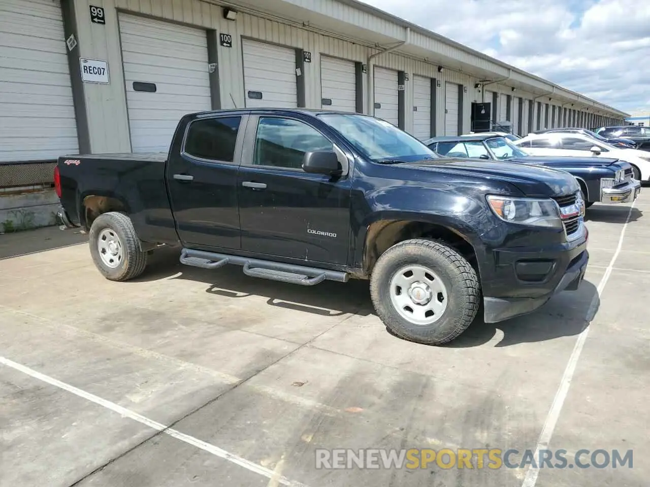 4 Photograph of a damaged car 1GCGTBEN2K1153725 CHEVROLET COLORADO 2019