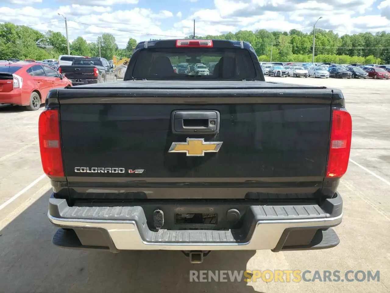 6 Photograph of a damaged car 1GCGTBEN2K1153725 CHEVROLET COLORADO 2019