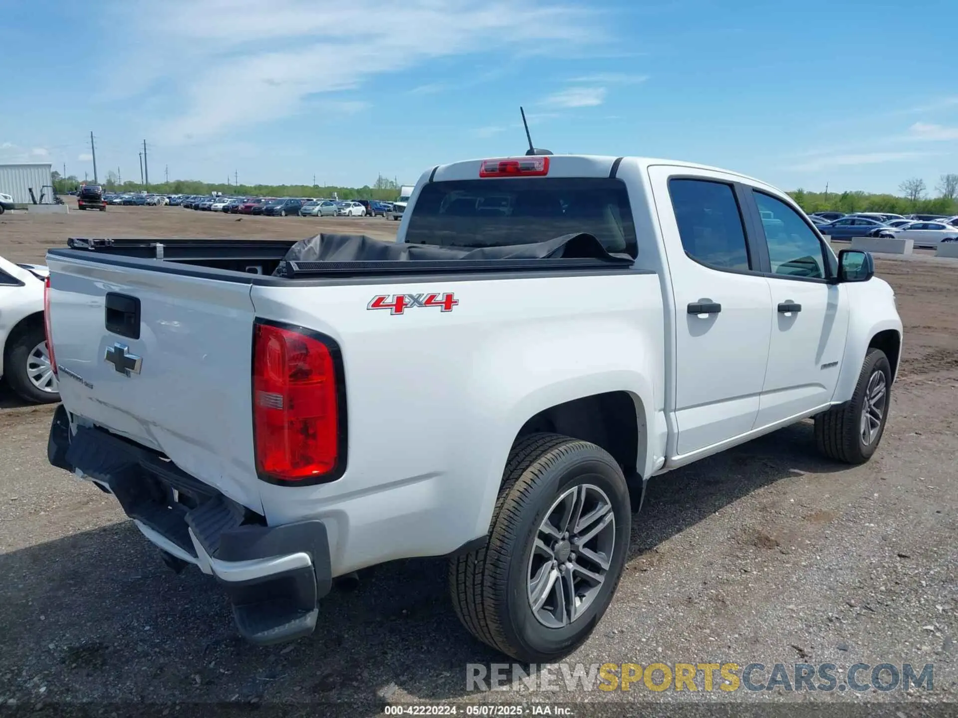 4 Photograph of a damaged car 1GCGTBEN2K1276697 CHEVROLET COLORADO 2019
