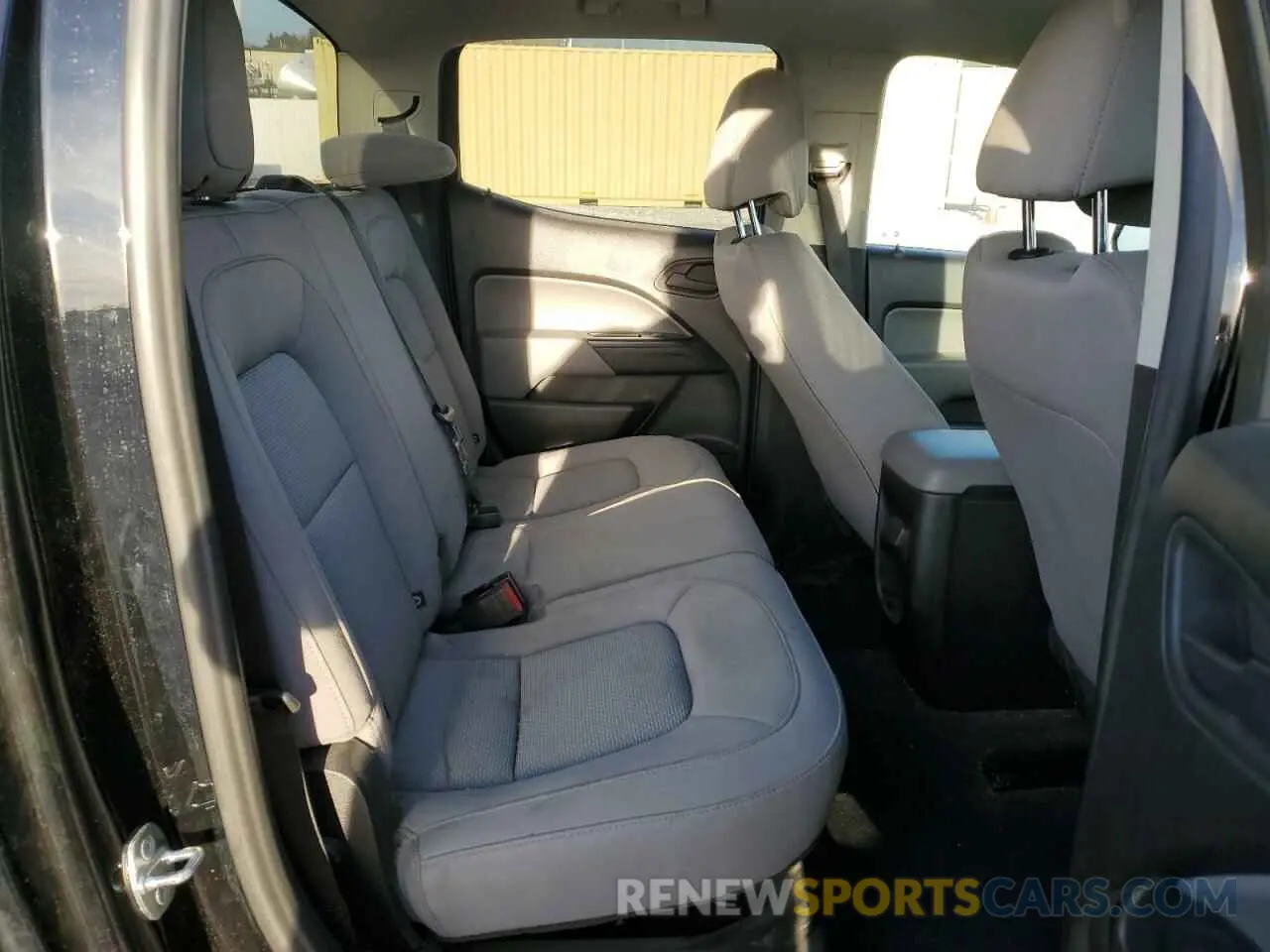 10 Photograph of a damaged car 1GCGTBEN3K1188290 CHEVROLET COLORADO 2019