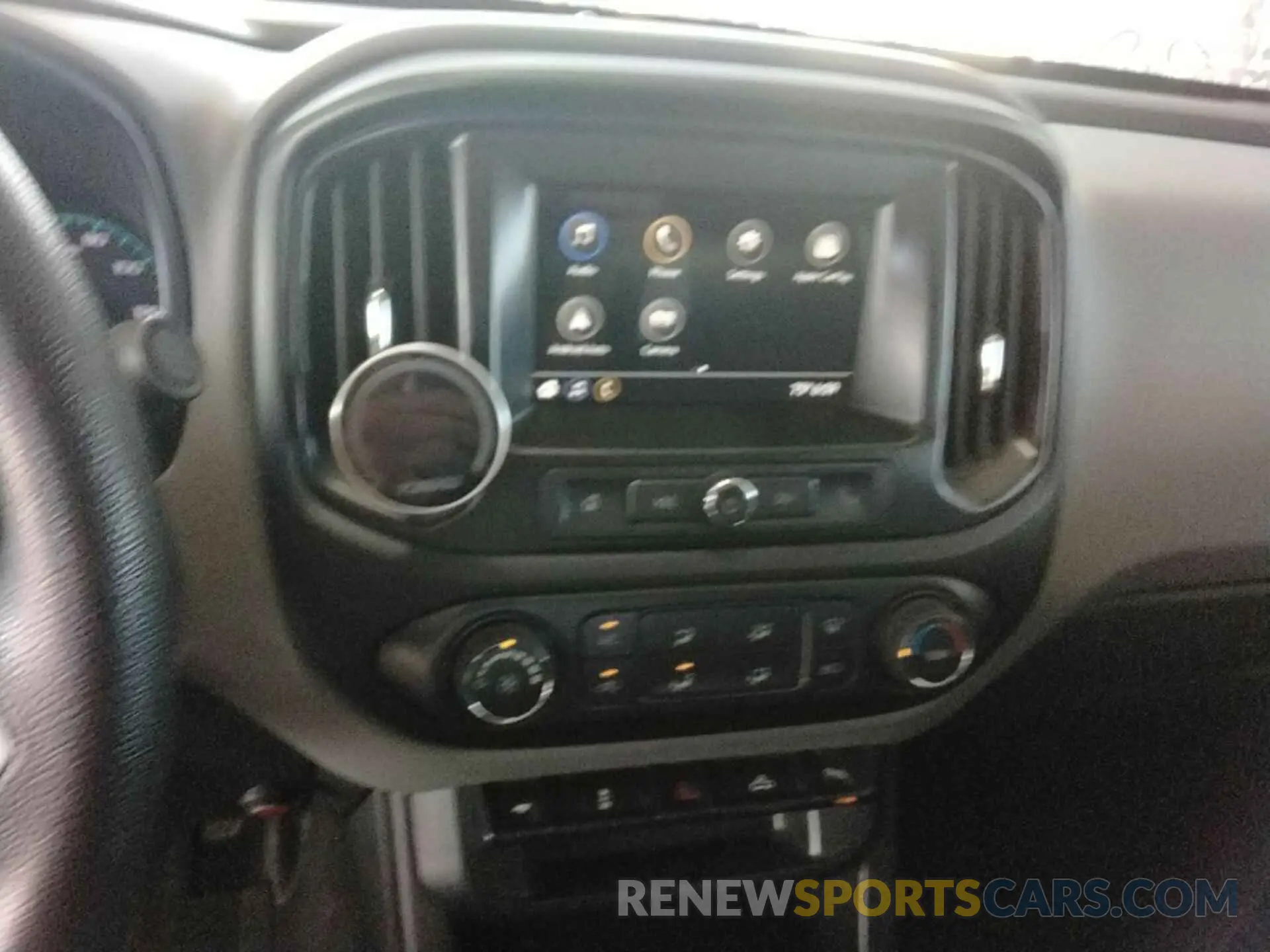 10 Photograph of a damaged car 1GCGTBEN3K1208084 CHEVROLET COLORADO 2019
