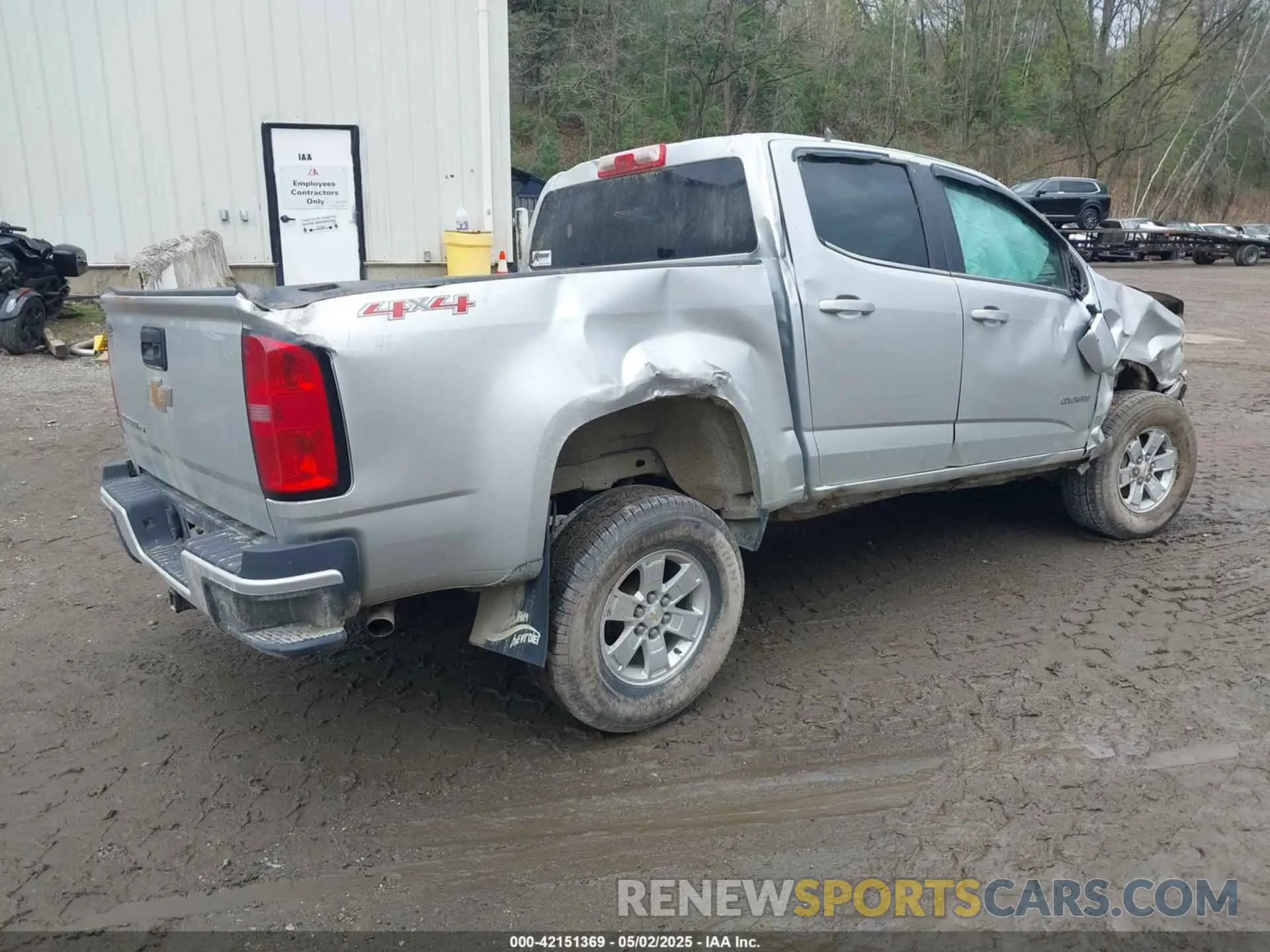 4 Photograph of a damaged car 1GCGTBEN5K1168106 CHEVROLET COLORADO 2019