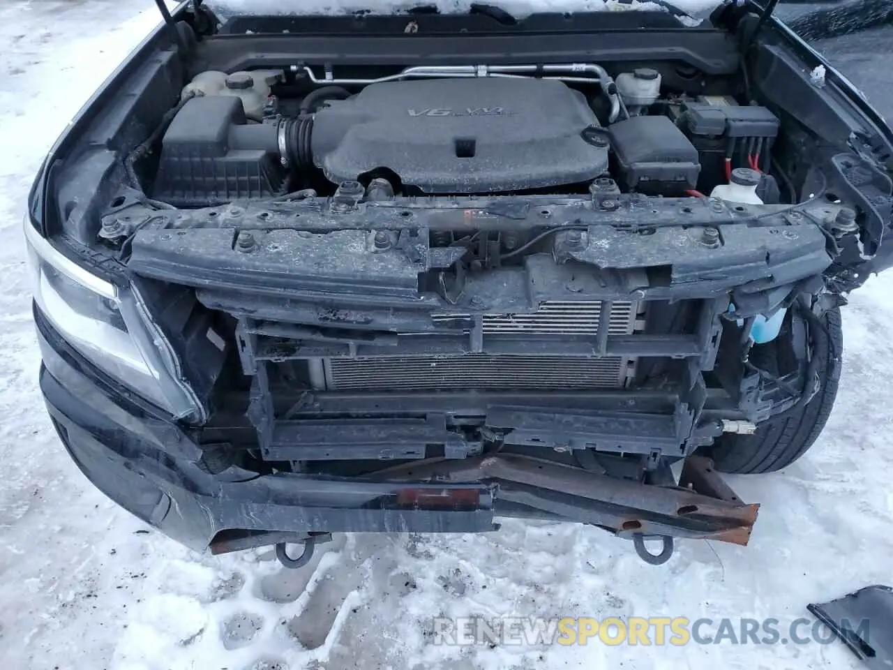 11 Photograph of a damaged car 1GCGTBEN5K1255276 CHEVROLET COLORADO 2019