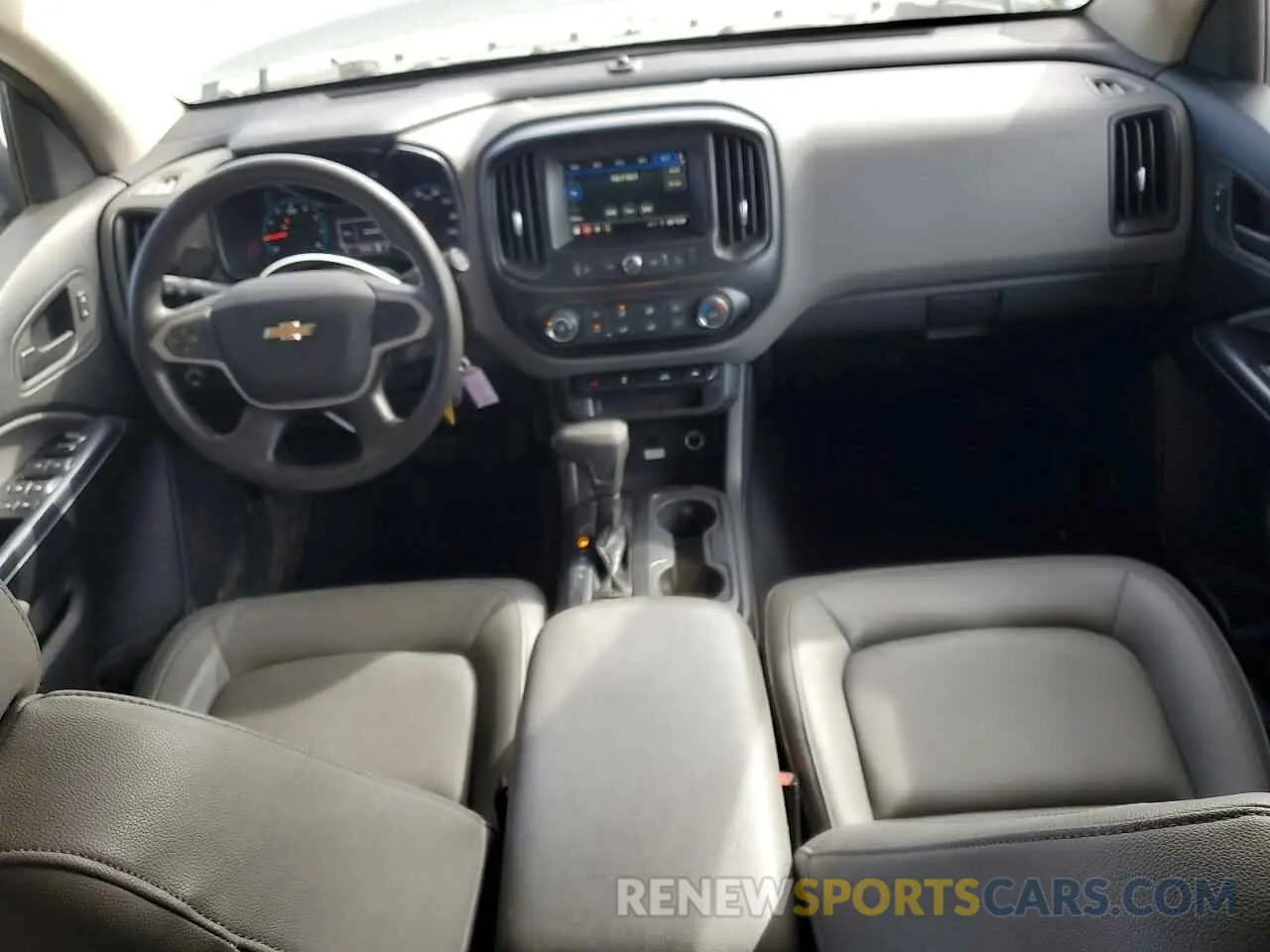 8 Photograph of a damaged car 1GCGTBEN5K1334026 CHEVROLET COLORADO 2019