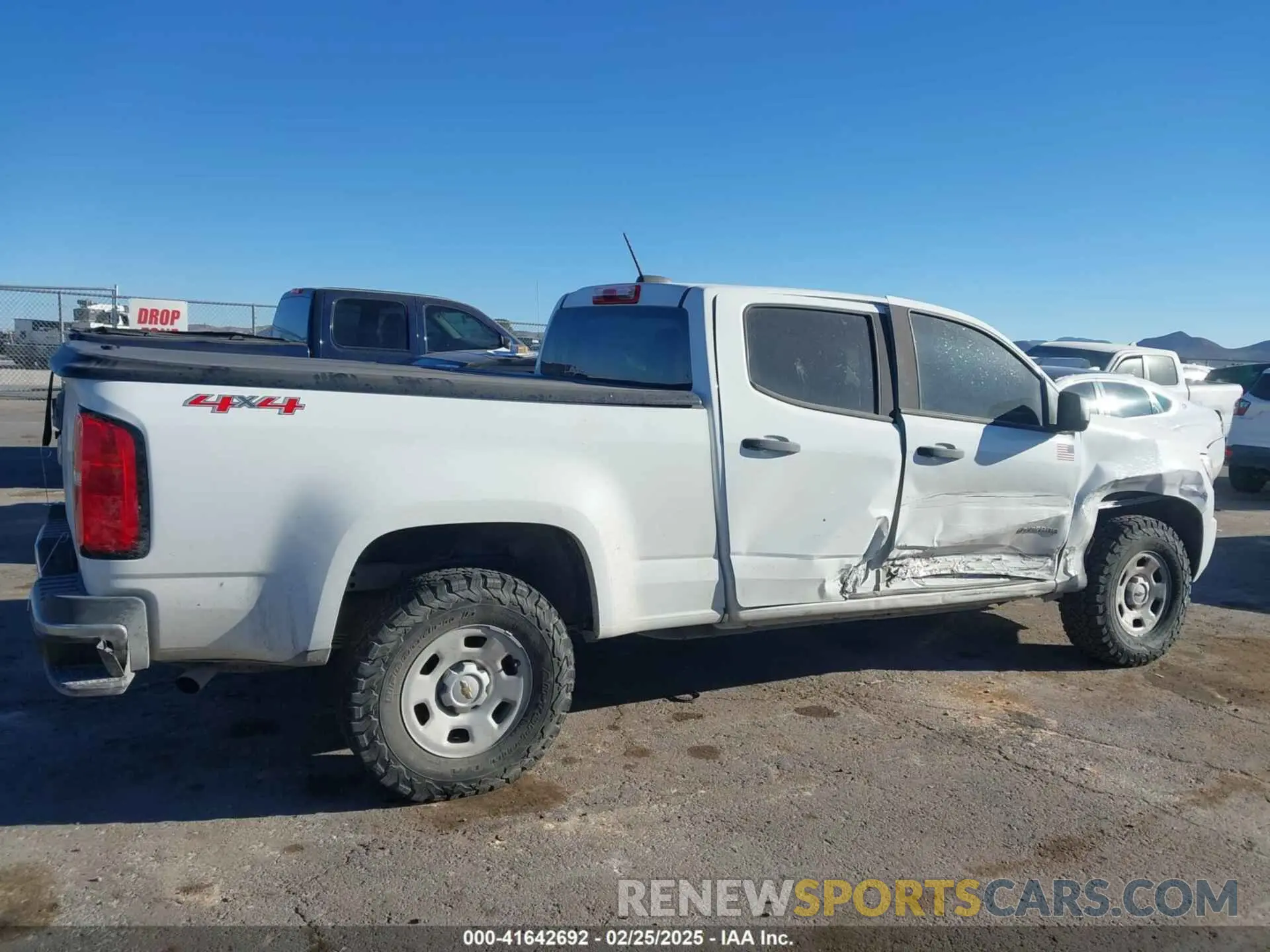 12 Photograph of a damaged car 1GCGTBEN5K1334513 CHEVROLET COLORADO 2019