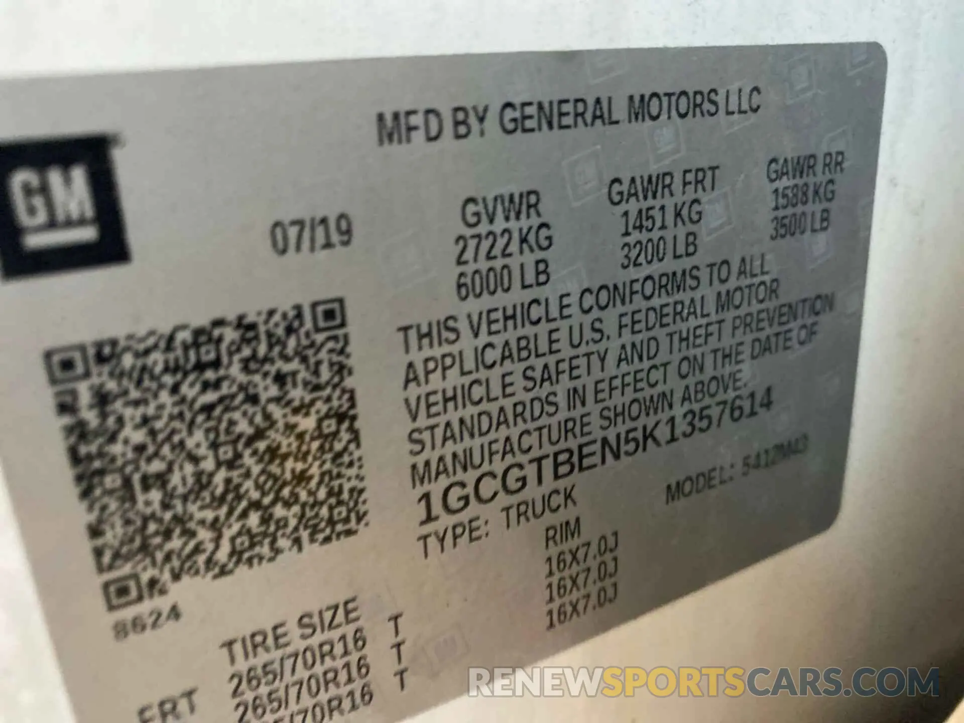 10 Photograph of a damaged car 1GCGTBEN5K1357614 CHEVROLET COLORADO 2019