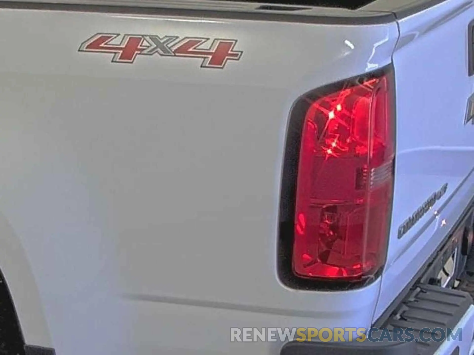 5 Photograph of a damaged car 1GCGTBEN5K1357614 CHEVROLET COLORADO 2019
