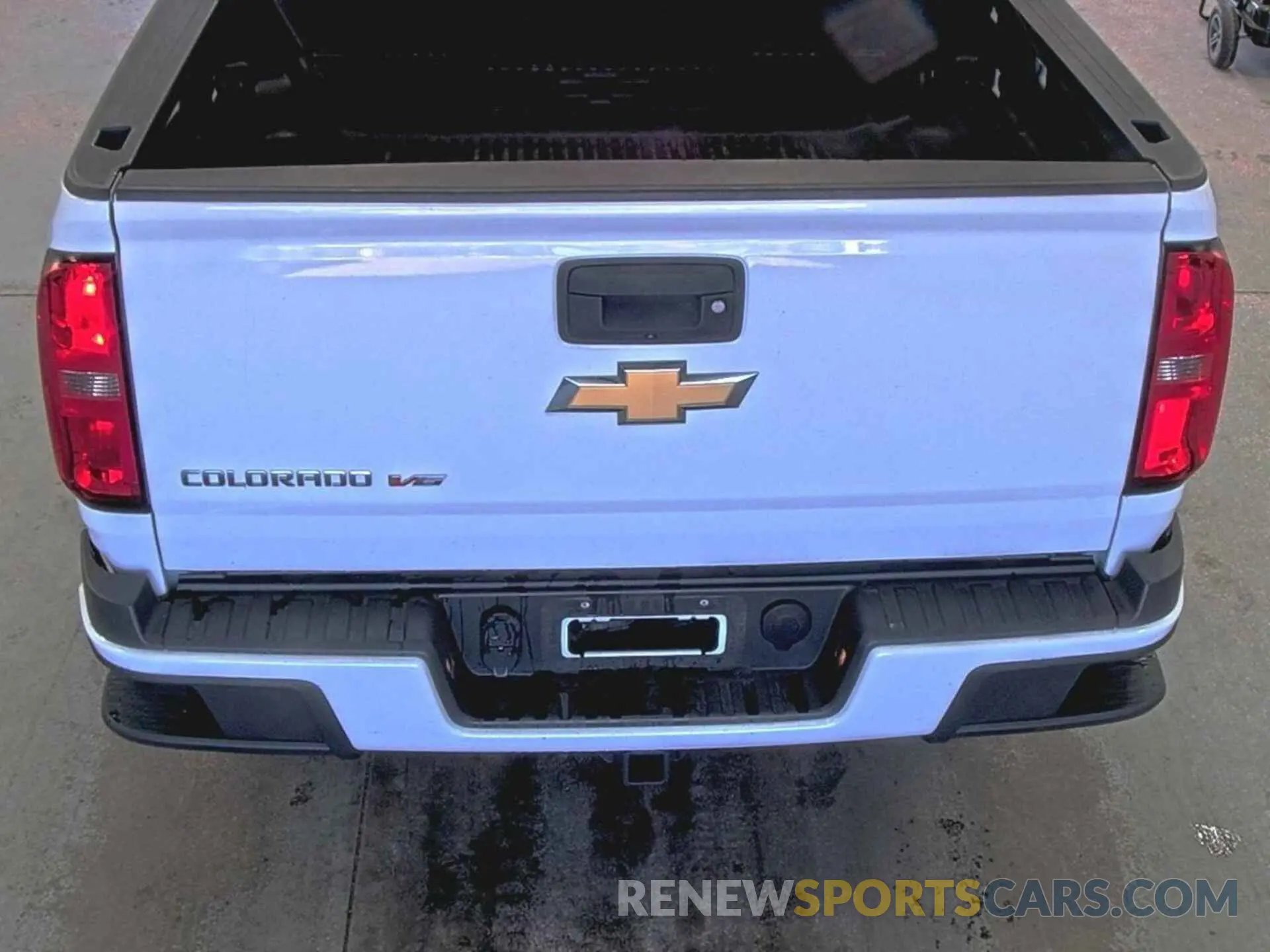 8 Photograph of a damaged car 1GCGTBEN5K1357614 CHEVROLET COLORADO 2019