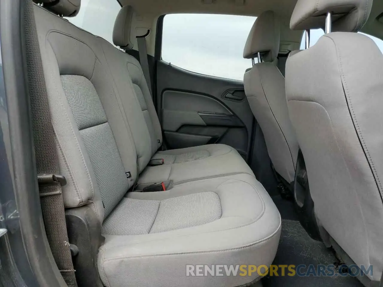 10 Photograph of a damaged car 1GCGTBEN6K1320538 CHEVROLET COLORADO 2019