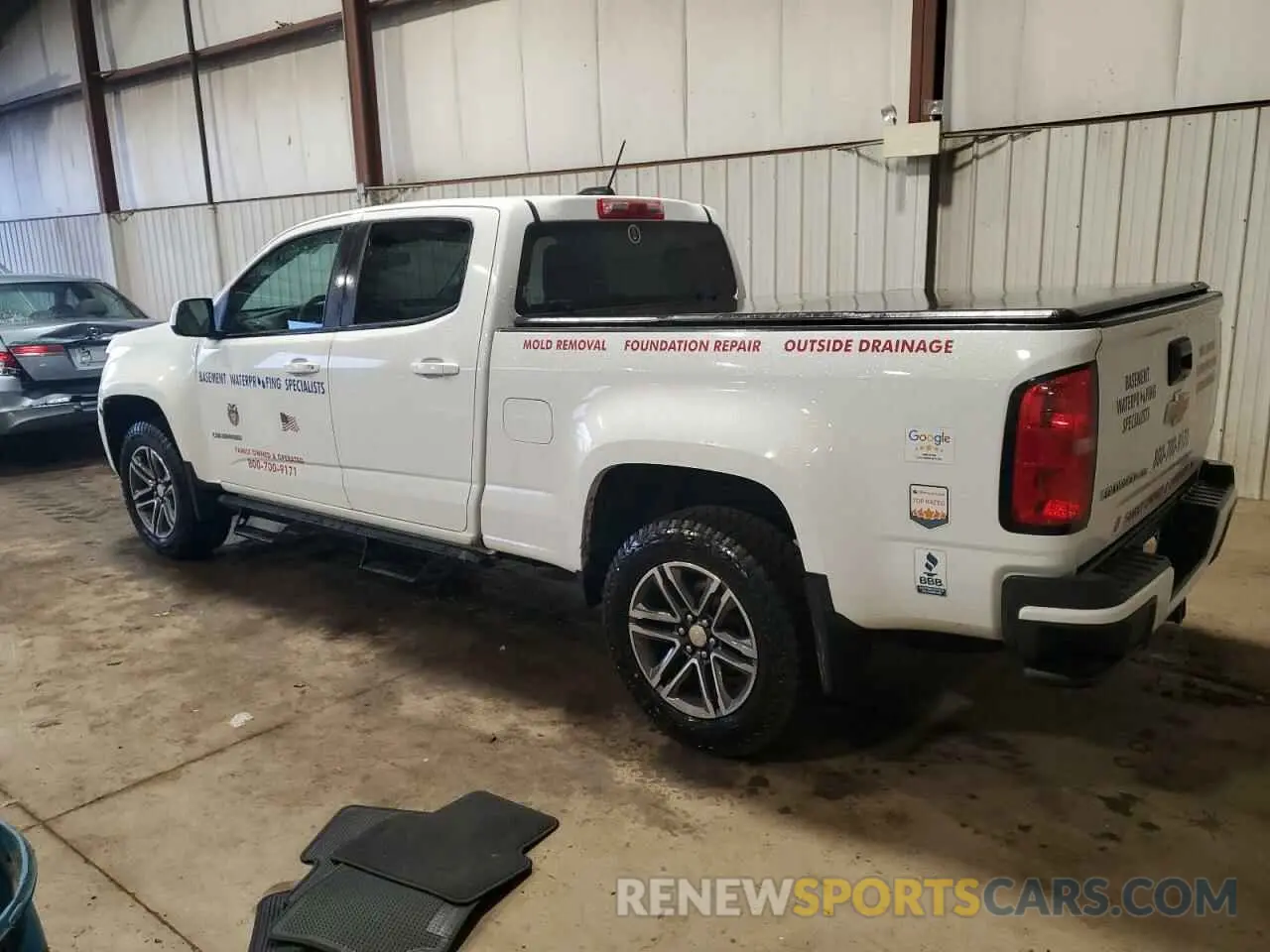 2 Photograph of a damaged car 1GCGTBEN7K1109879 CHEVROLET COLORADO 2019