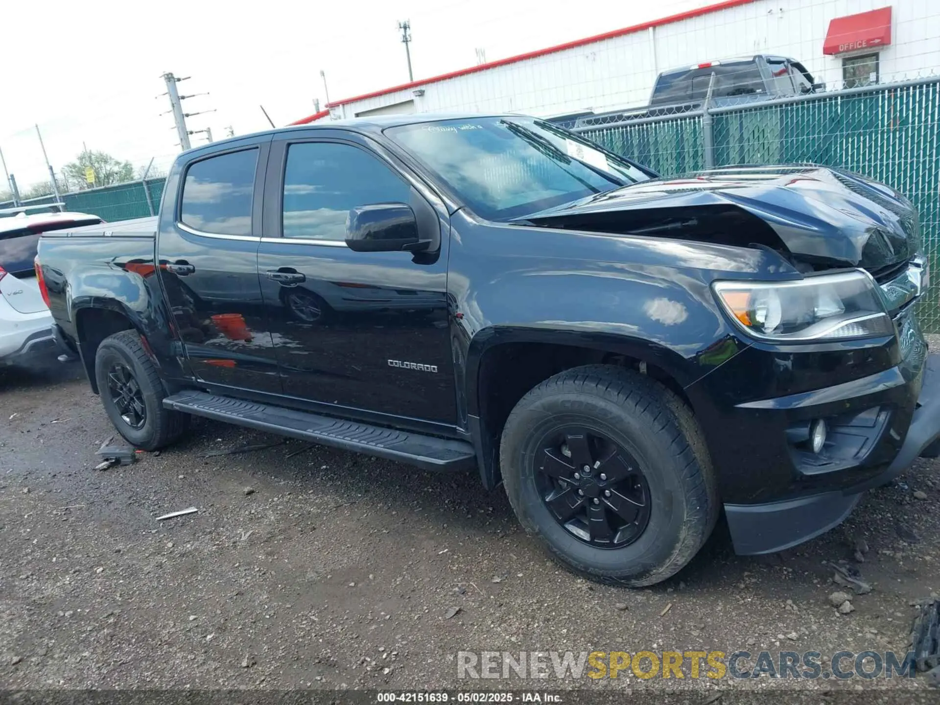 13 Photograph of a damaged car 1GCGTBEN7K1197171 CHEVROLET COLORADO 2019