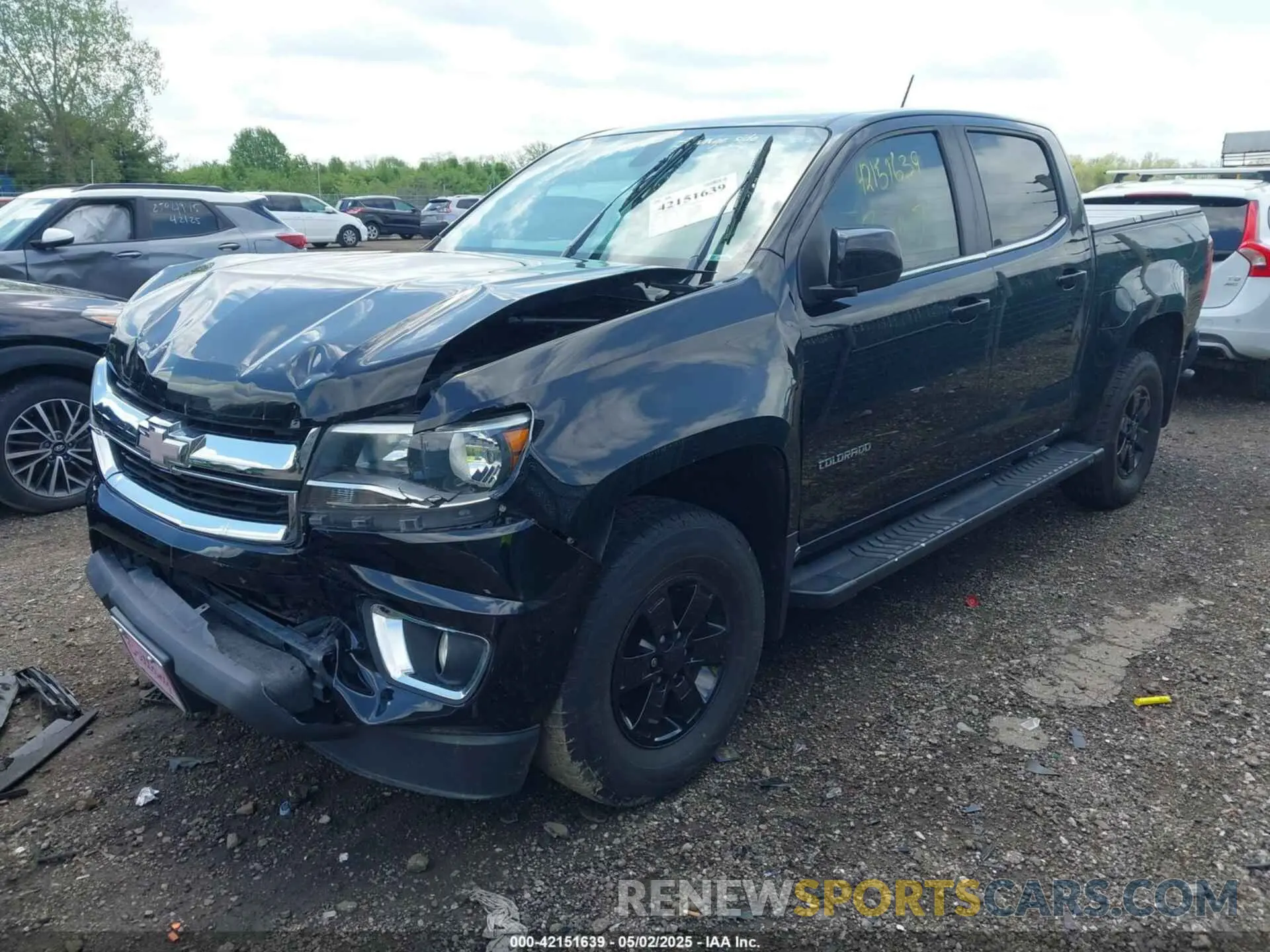 2 Photograph of a damaged car 1GCGTBEN7K1197171 CHEVROLET COLORADO 2019