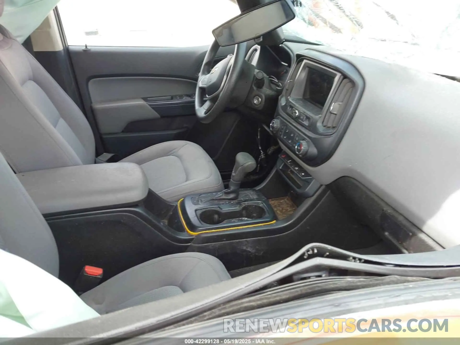 5 Photograph of a damaged car 1GCGTBEN8K1126643 CHEVROLET COLORADO 2019