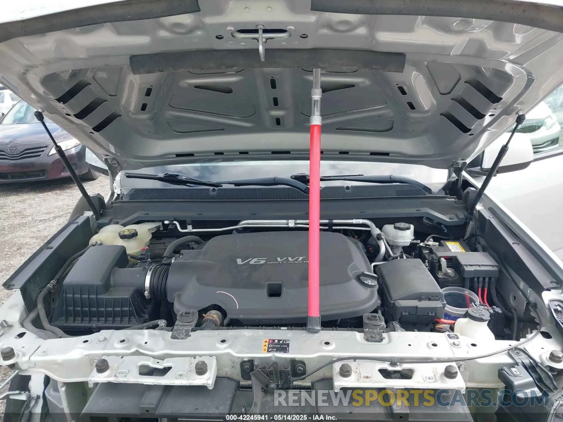 10 Photograph of a damaged car 1GCGTBEN8K1136377 CHEVROLET COLORADO 2019