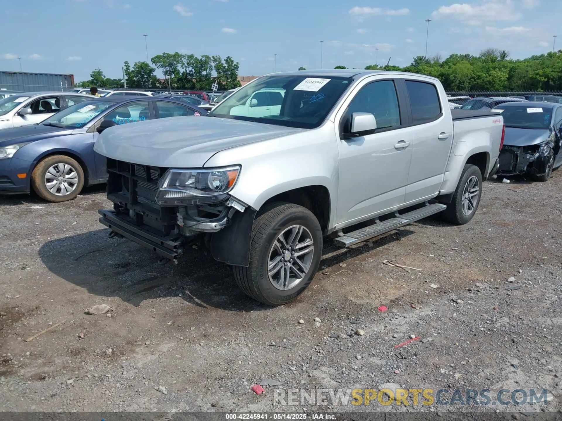 2 Photograph of a damaged car 1GCGTBEN8K1136377 CHEVROLET COLORADO 2019