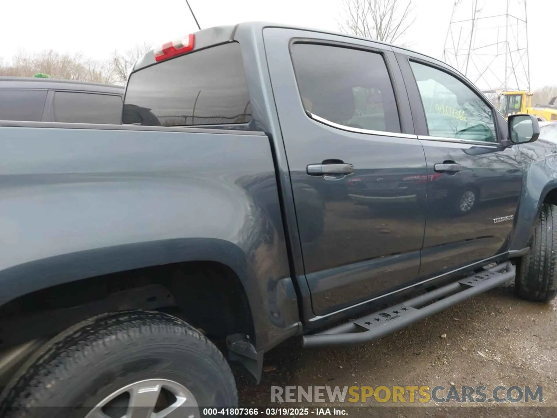 13 Photograph of a damaged car 1GCGTBEN8K1306088 CHEVROLET COLORADO 2019