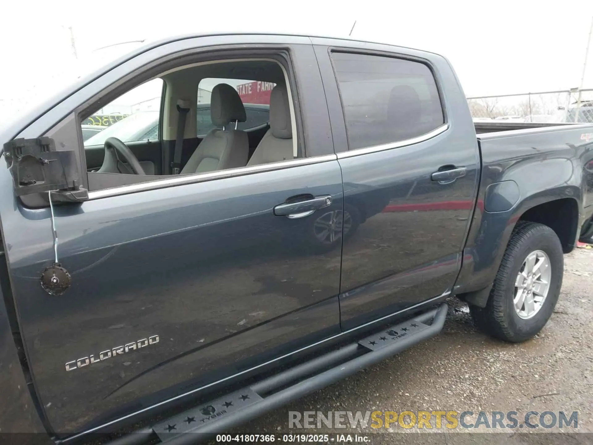 14 Photograph of a damaged car 1GCGTBEN8K1306088 CHEVROLET COLORADO 2019