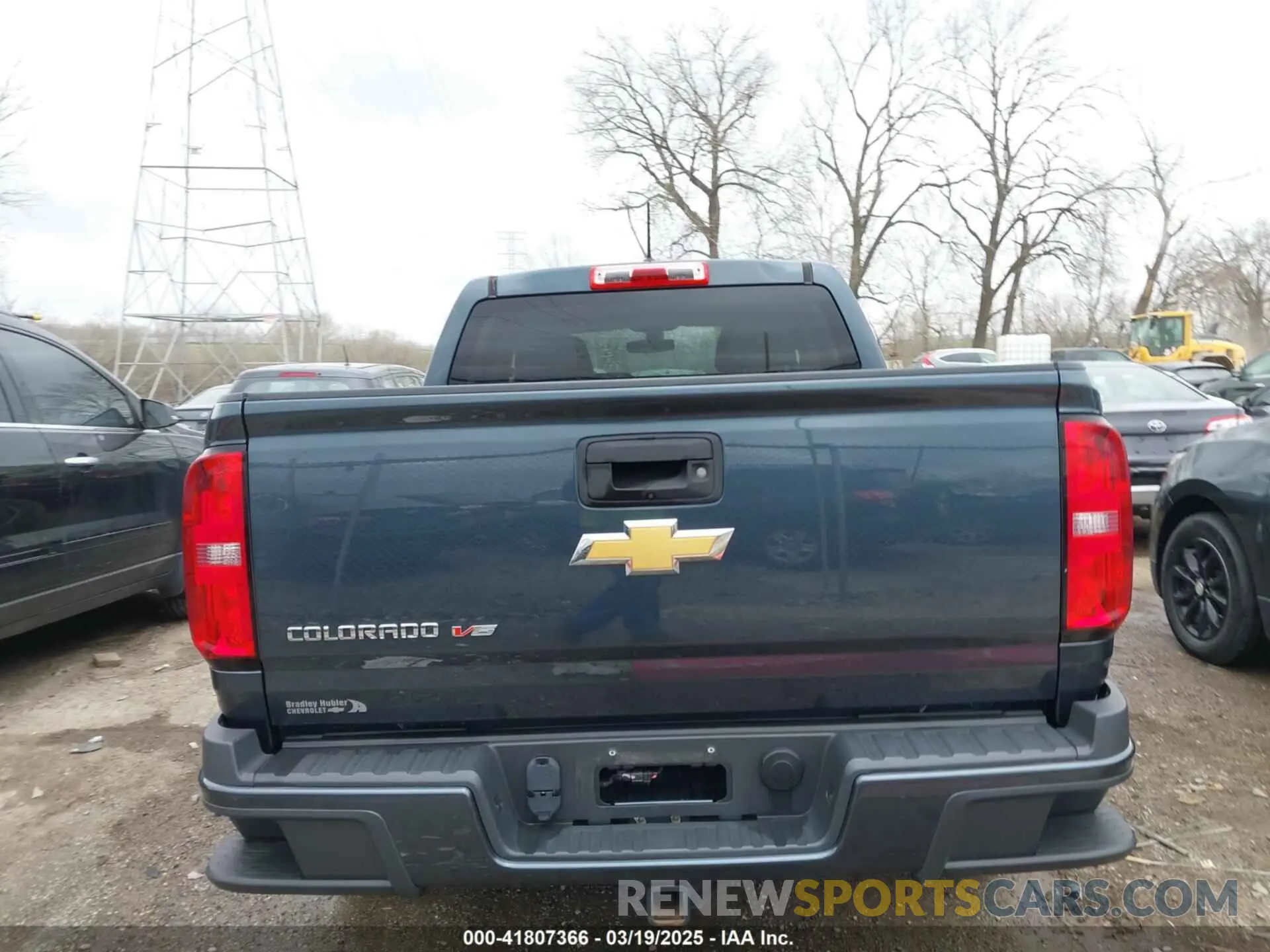 16 Photograph of a damaged car 1GCGTBEN8K1306088 CHEVROLET COLORADO 2019