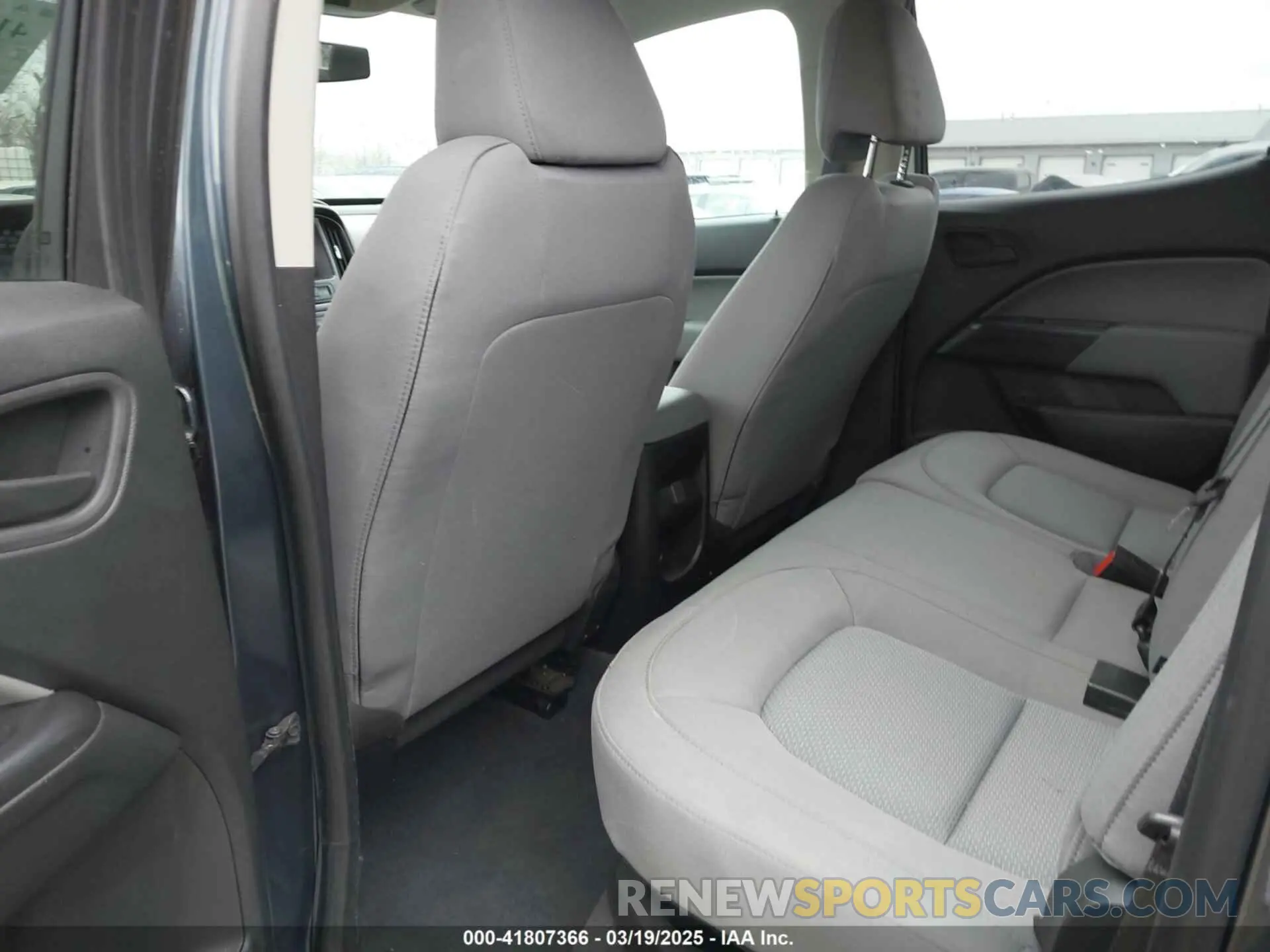 8 Photograph of a damaged car 1GCGTBEN8K1306088 CHEVROLET COLORADO 2019