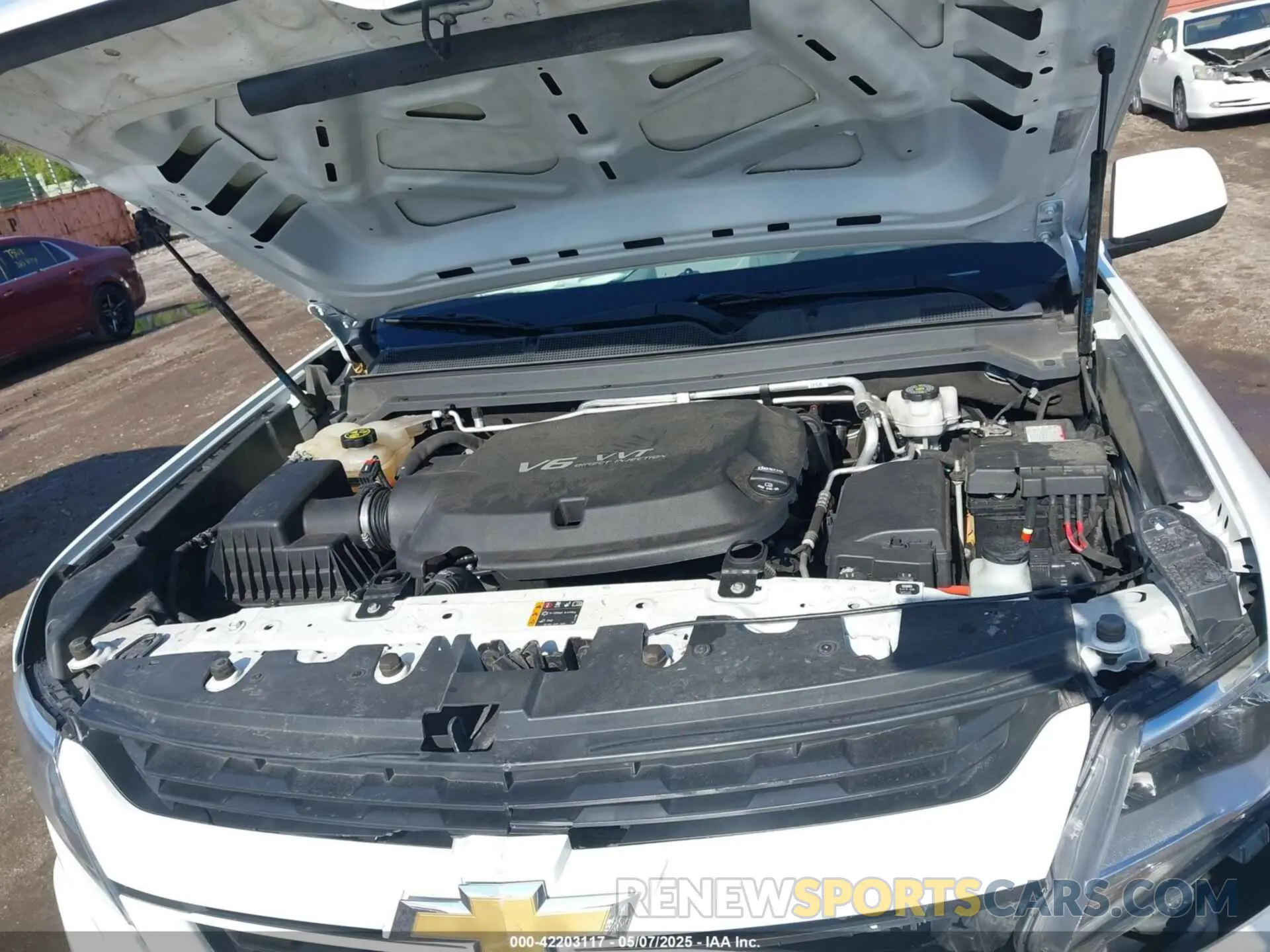 10 Photograph of a damaged car 1GCGTBEN8K1336093 CHEVROLET COLORADO 2019