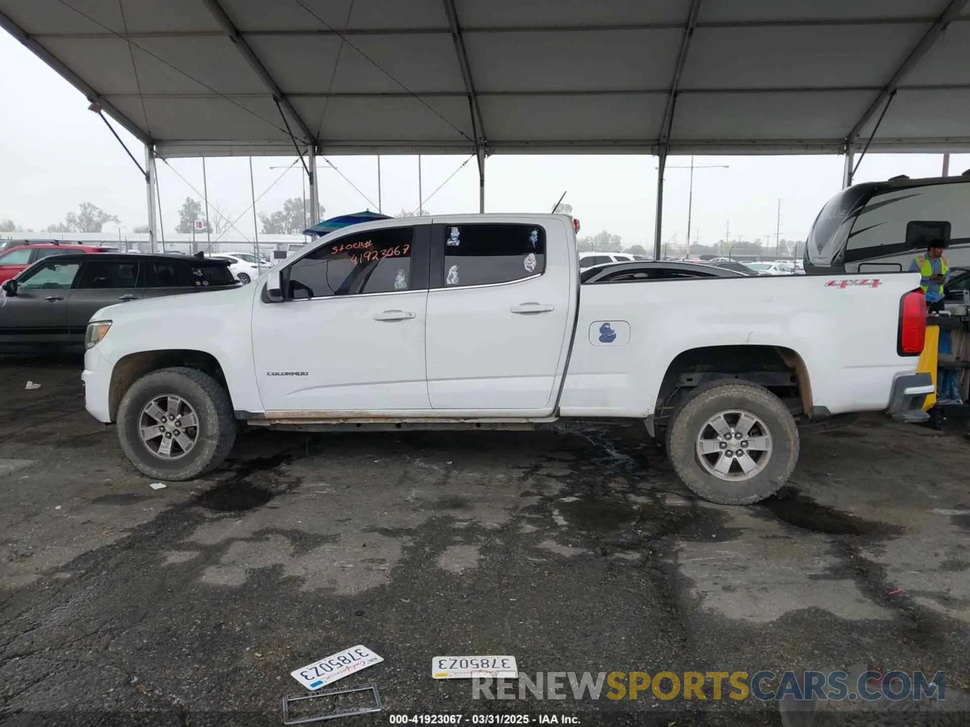 15 Photograph of a damaged car 1GCGTBEN8K1347983 CHEVROLET COLORADO 2019