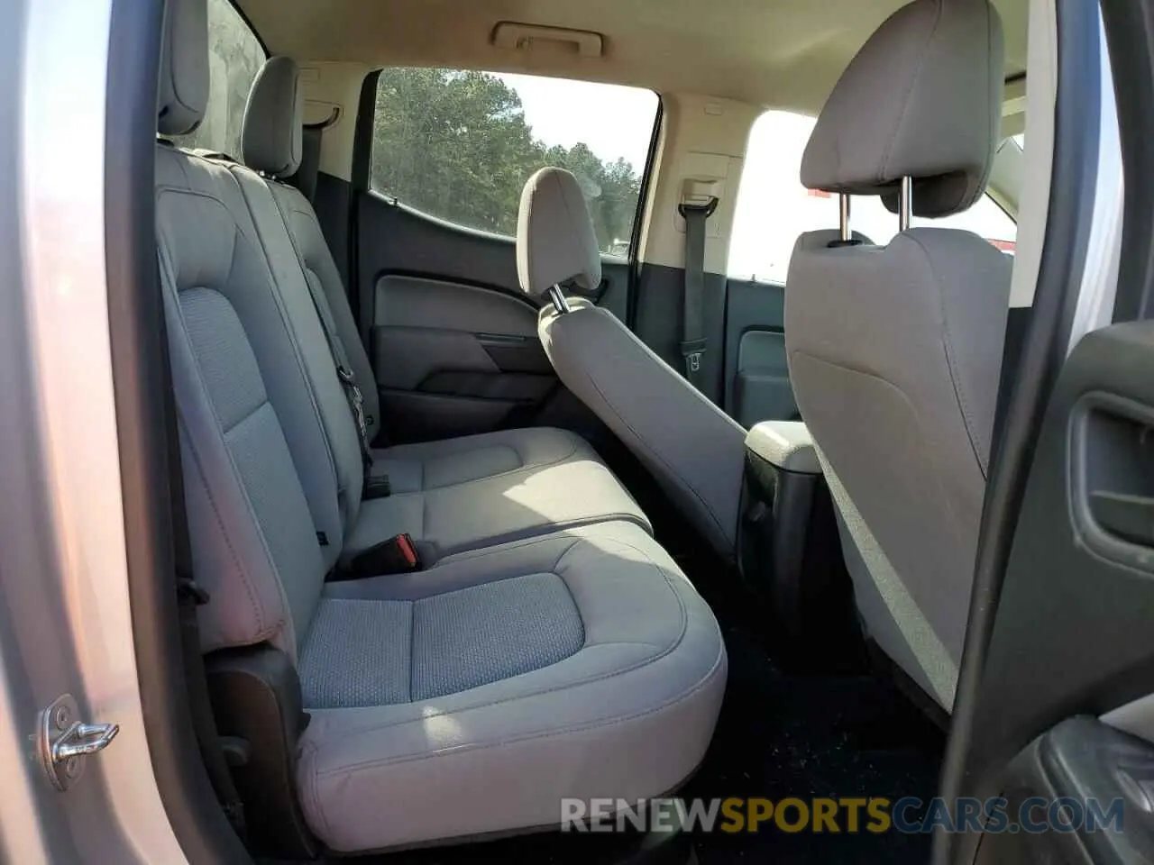 10 Photograph of a damaged car 1GCGTBEN9K1204797 CHEVROLET COLORADO 2019