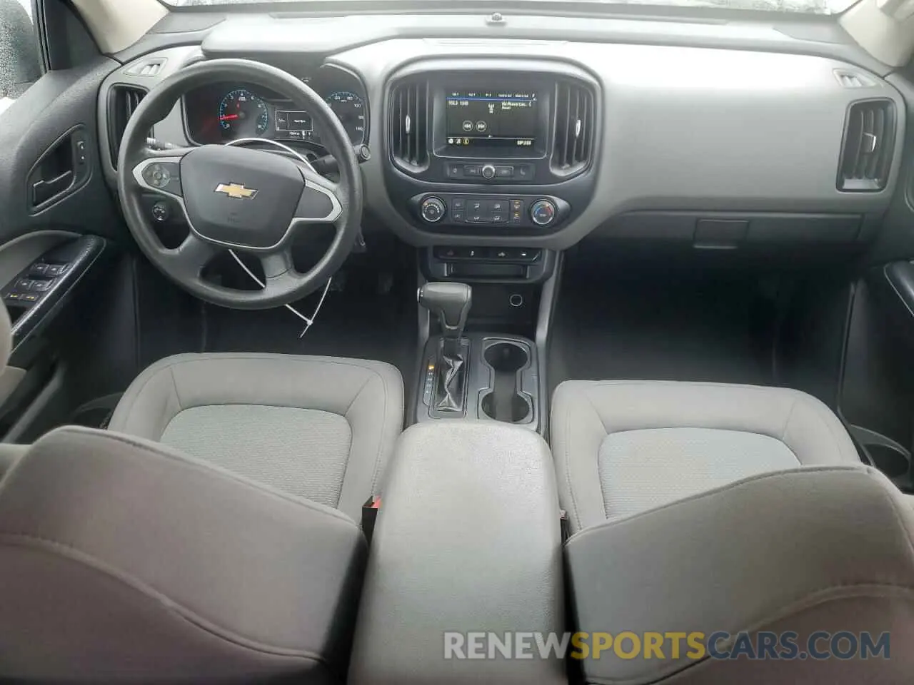 8 Photograph of a damaged car 1GCGTBEN9K1354215 CHEVROLET COLORADO 2019