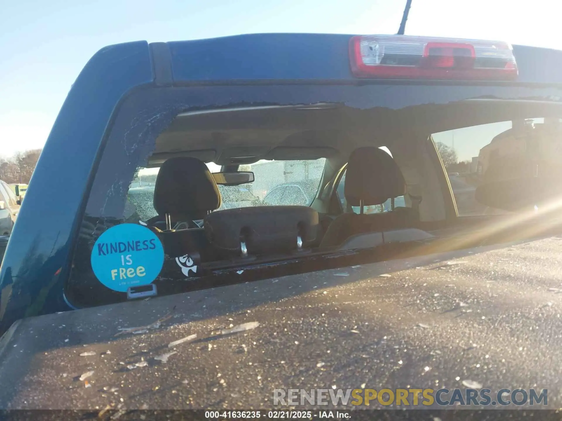 20 Photograph of a damaged car 1GCGTCEN0K1268281 CHEVROLET COLORADO 2019