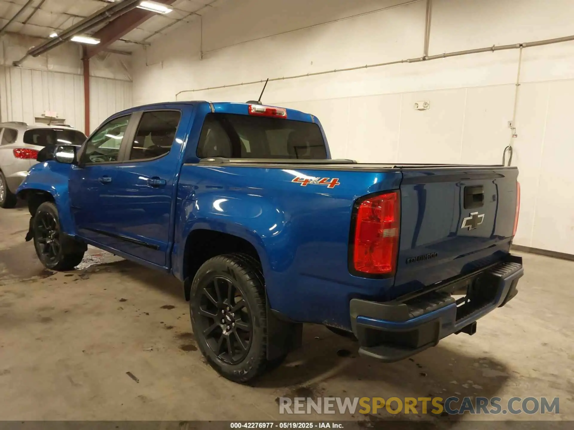 3 Photograph of a damaged car 1GCGTCEN1K1331646 CHEVROLET COLORADO 2019