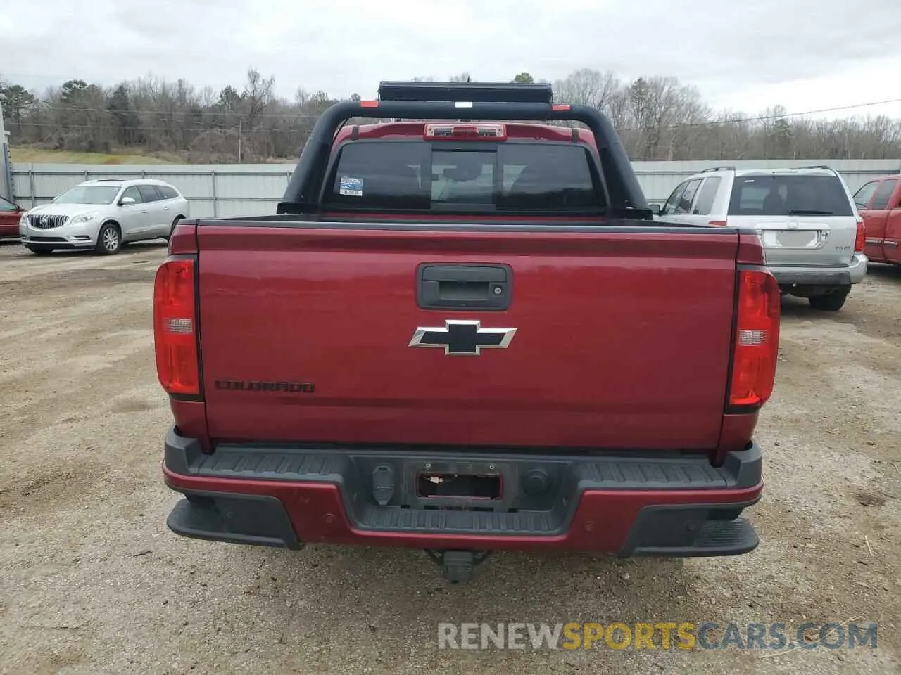 6 Photograph of a damaged car 1GCGTCEN2K1308943 CHEVROLET COLORADO 2019