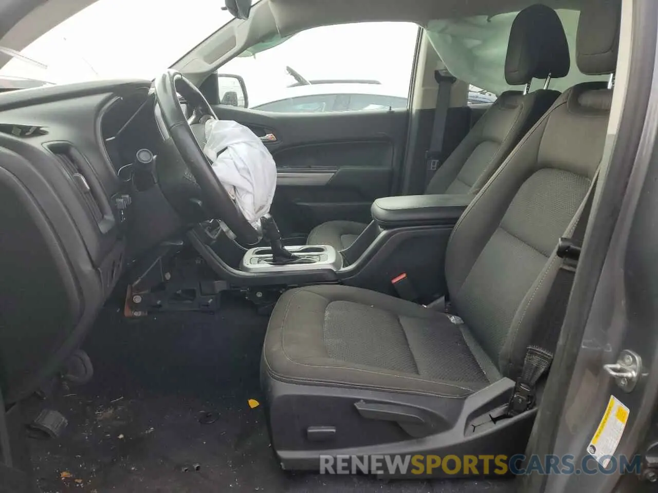 7 Photograph of a damaged car 1GCGTCEN3K1103728 CHEVROLET COLORADO 2019