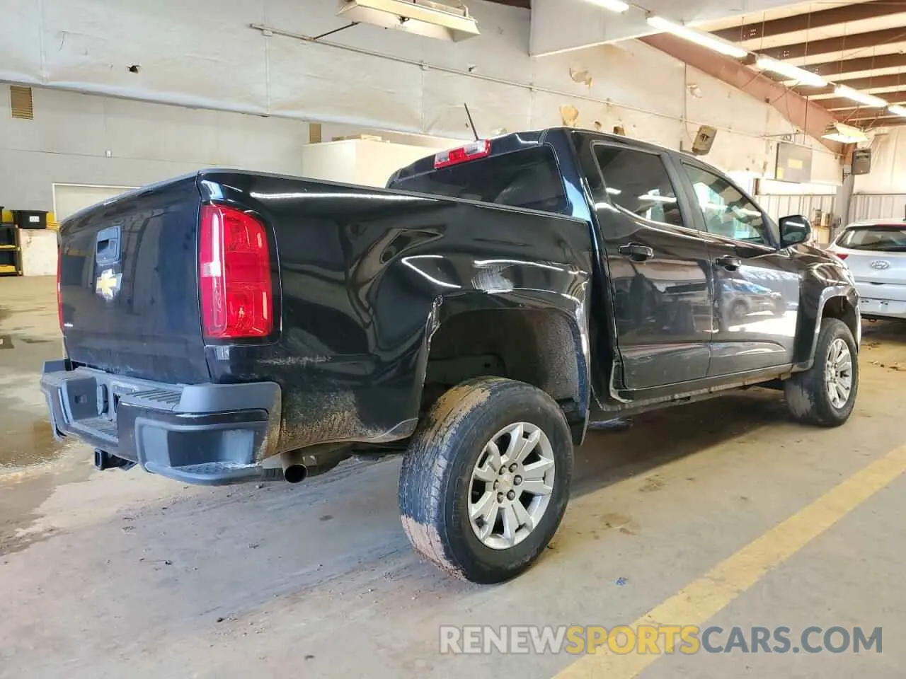3 Photograph of a damaged car 1GCGTCEN3K1131402 CHEVROLET COLORADO 2019