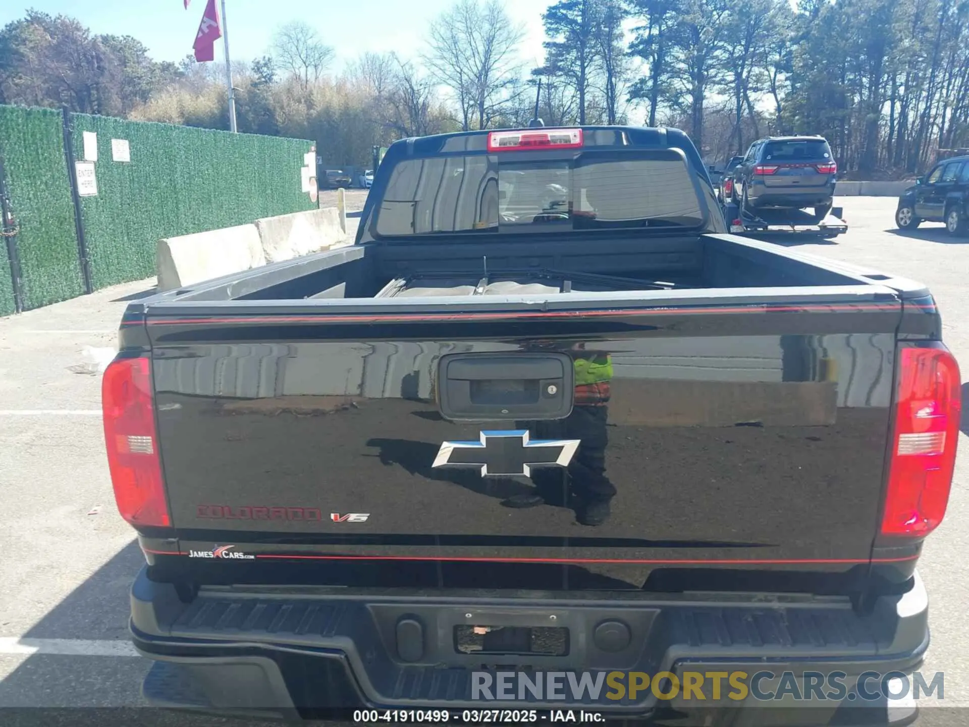 16 Photograph of a damaged car 1GCGTCEN3K1140603 CHEVROLET COLORADO 2019