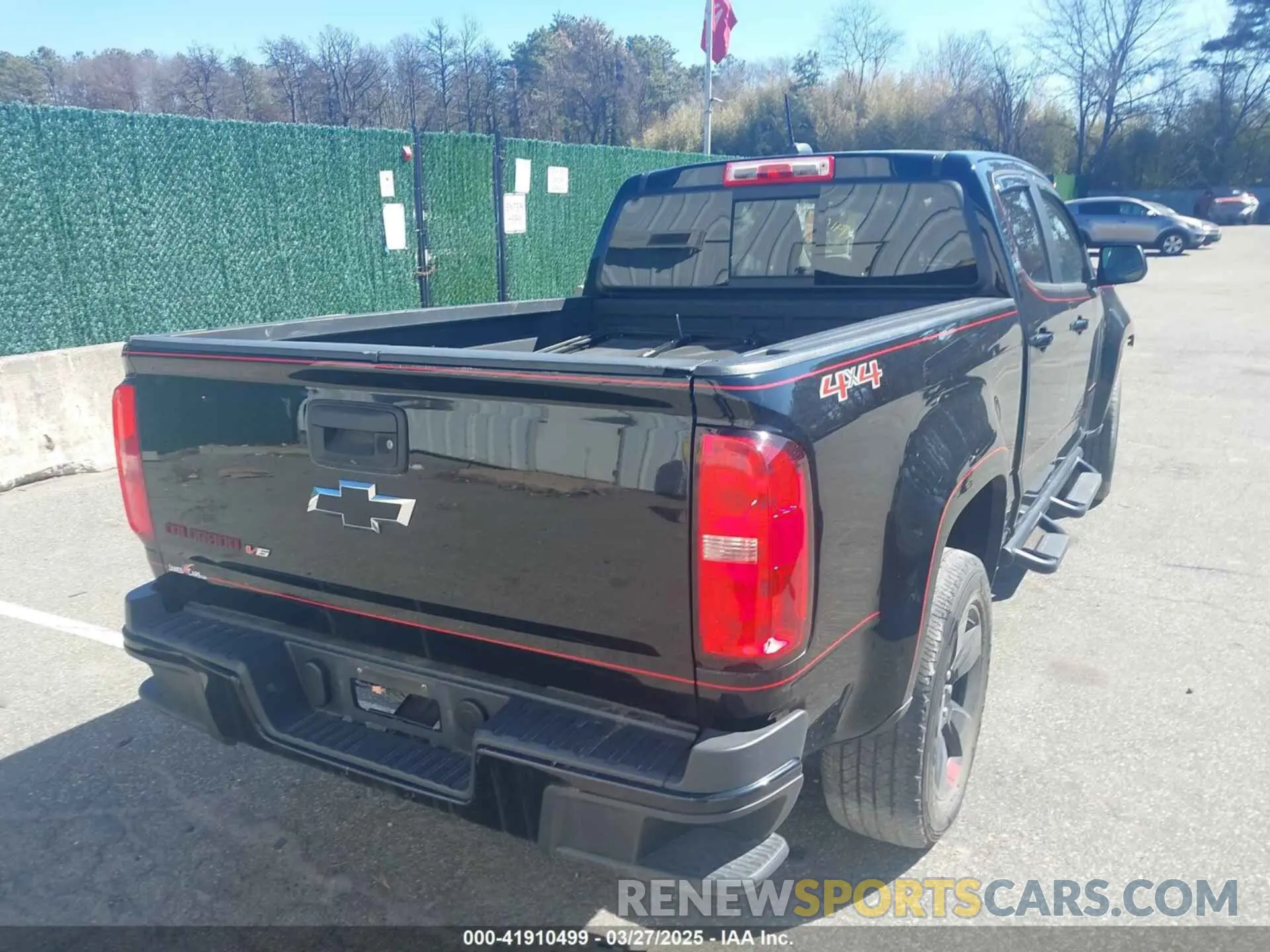 4 Photograph of a damaged car 1GCGTCEN3K1140603 CHEVROLET COLORADO 2019