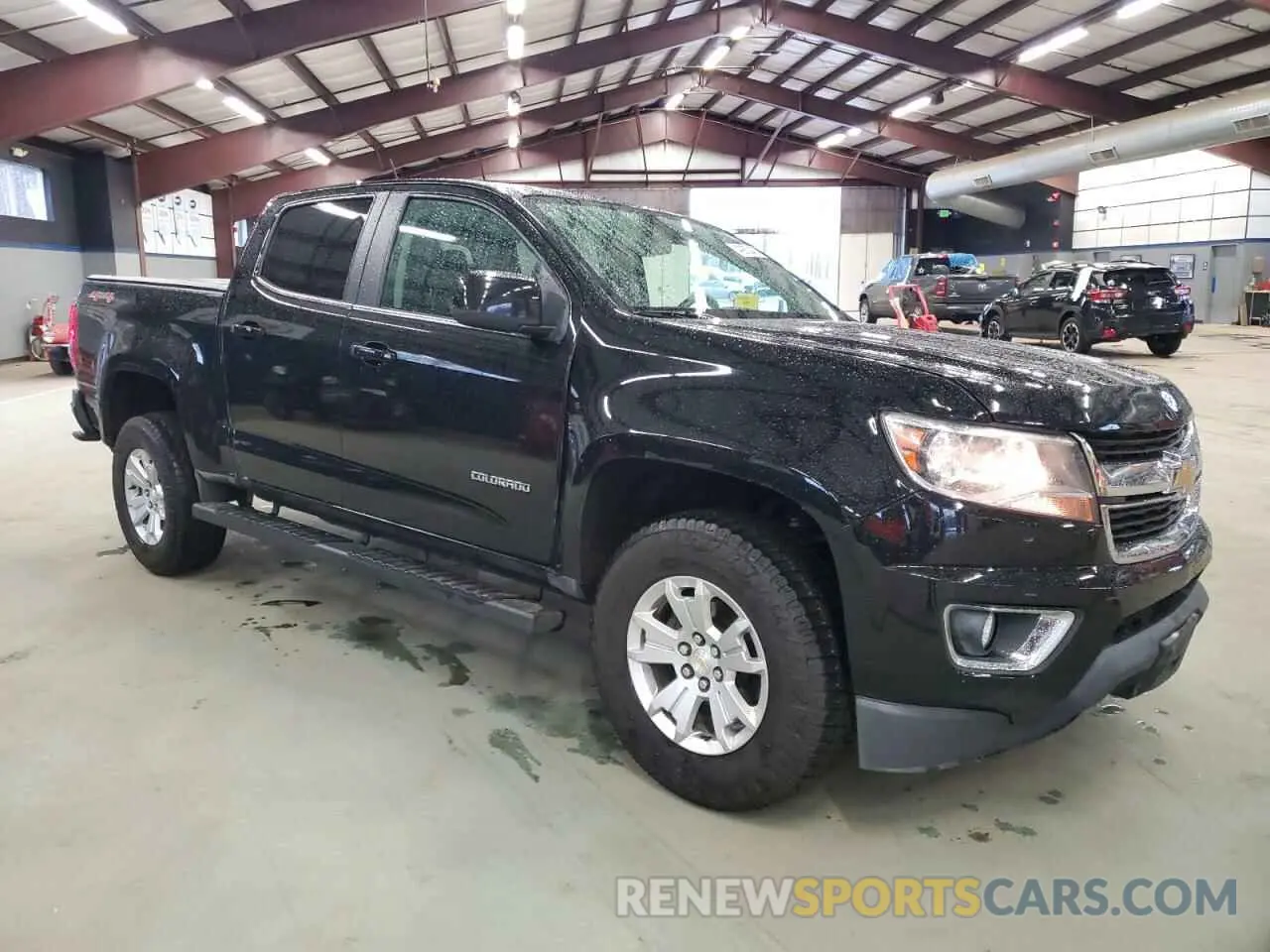 4 Photograph of a damaged car 1GCGTCEN3K1265388 CHEVROLET COLORADO 2019
