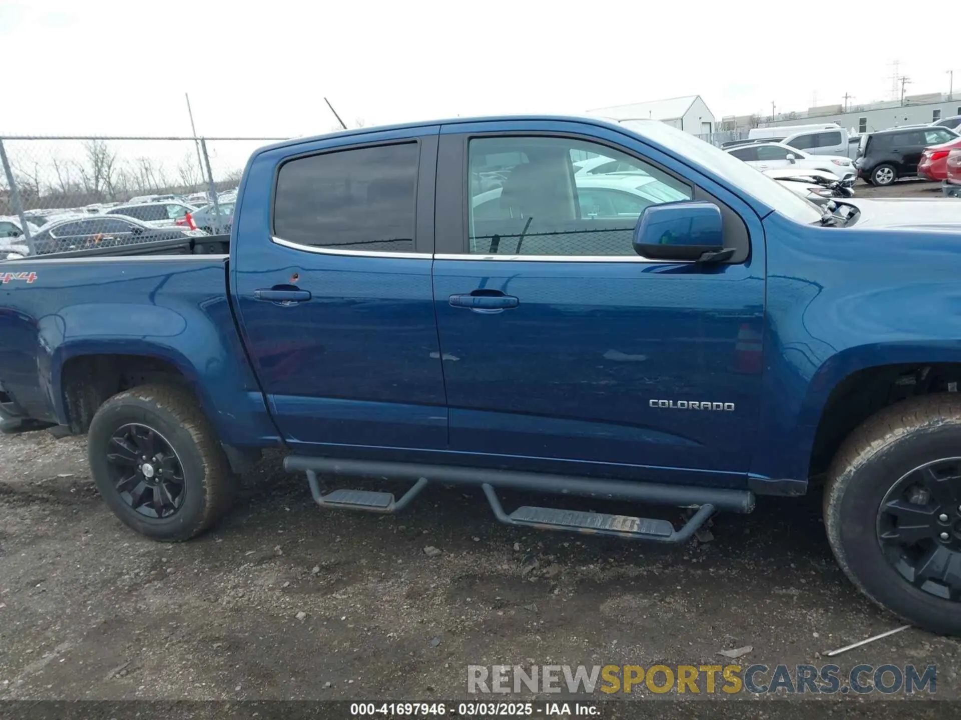 13 Photograph of a damaged car 1GCGTCEN4K1136625 CHEVROLET COLORADO 2019
