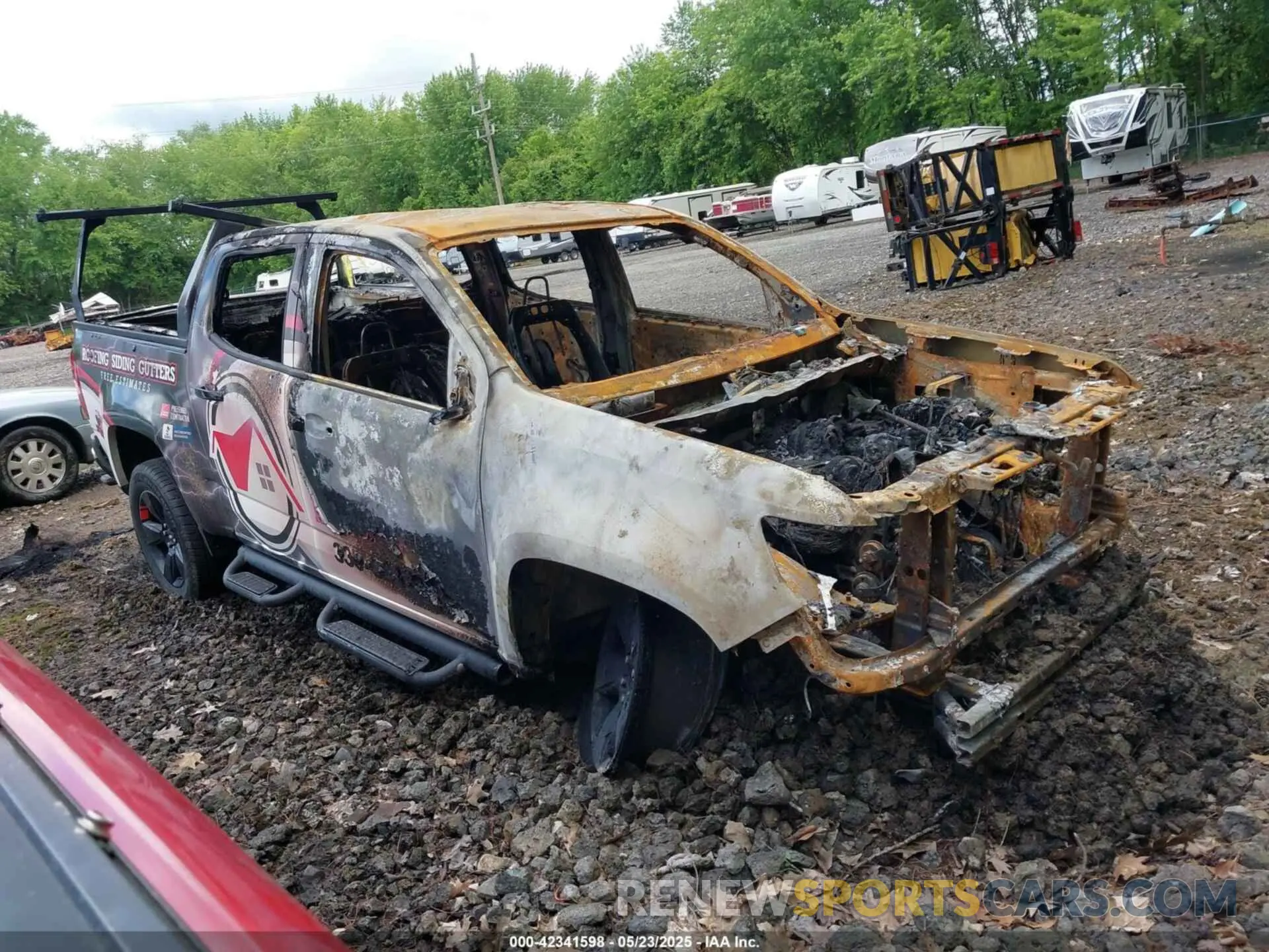 1 Photograph of a damaged car 1GCGTCEN5K1280135 CHEVROLET COLORADO 2019