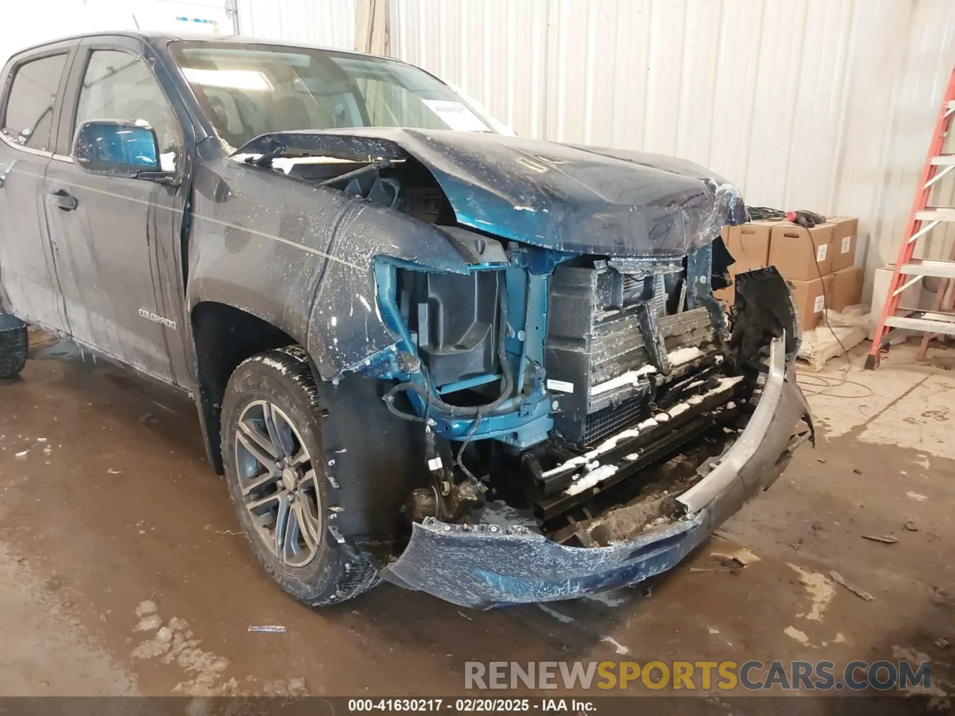 18 Photograph of a damaged car 1GCGTCEN5K1327308 CHEVROLET COLORADO 2019