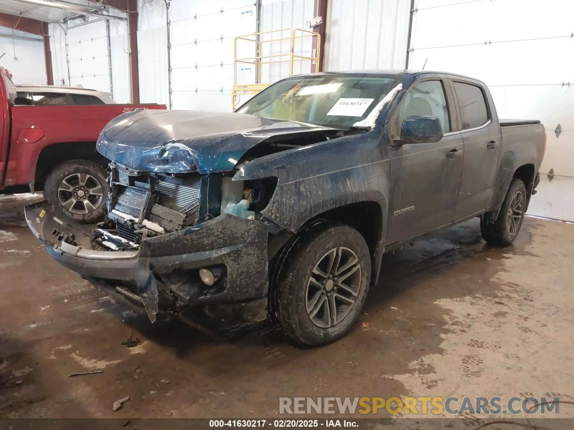 2 Photograph of a damaged car 1GCGTCEN5K1327308 CHEVROLET COLORADO 2019