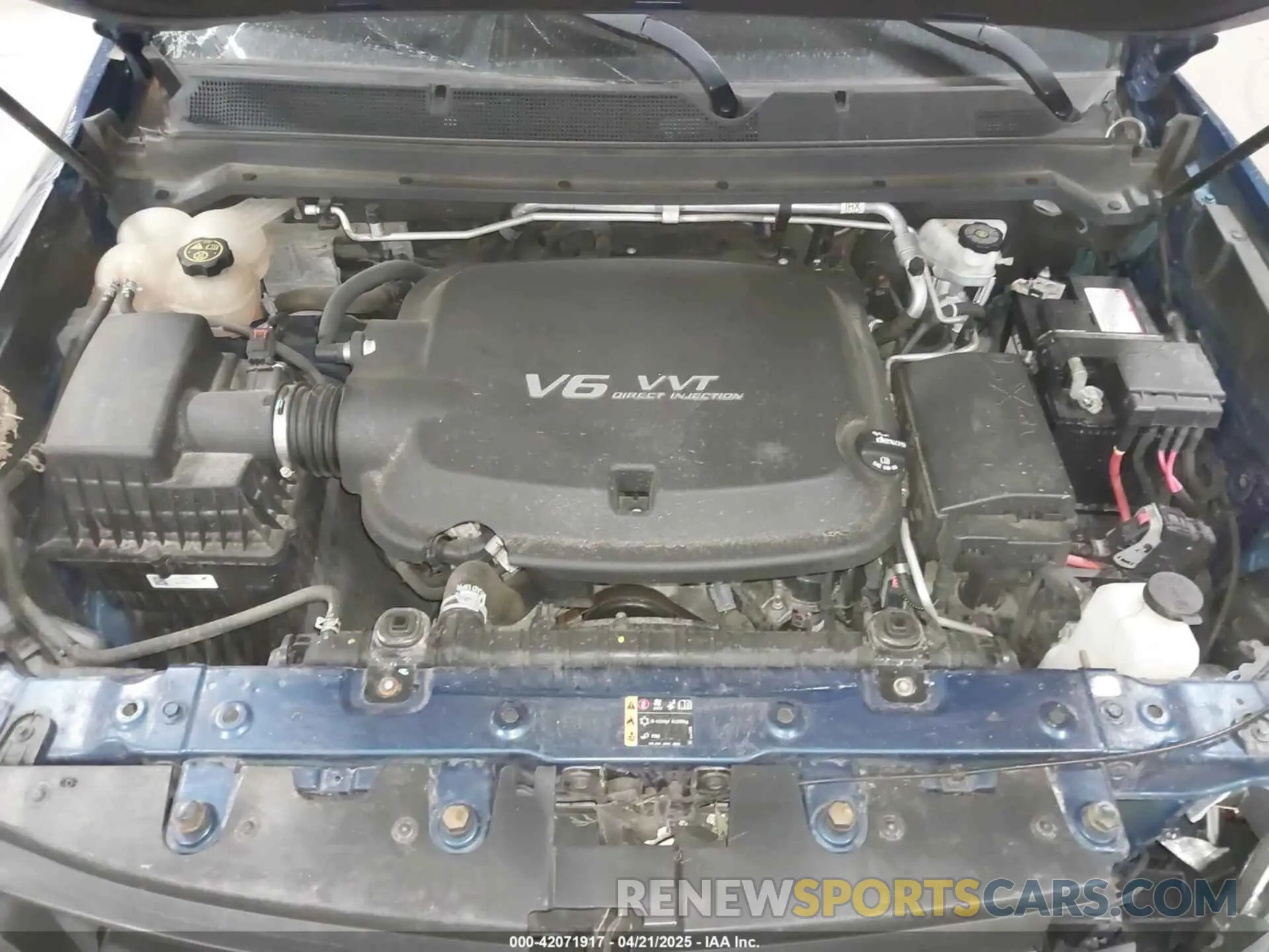 10 Photograph of a damaged car 1GCGTCEN6K1122032 CHEVROLET COLORADO 2019