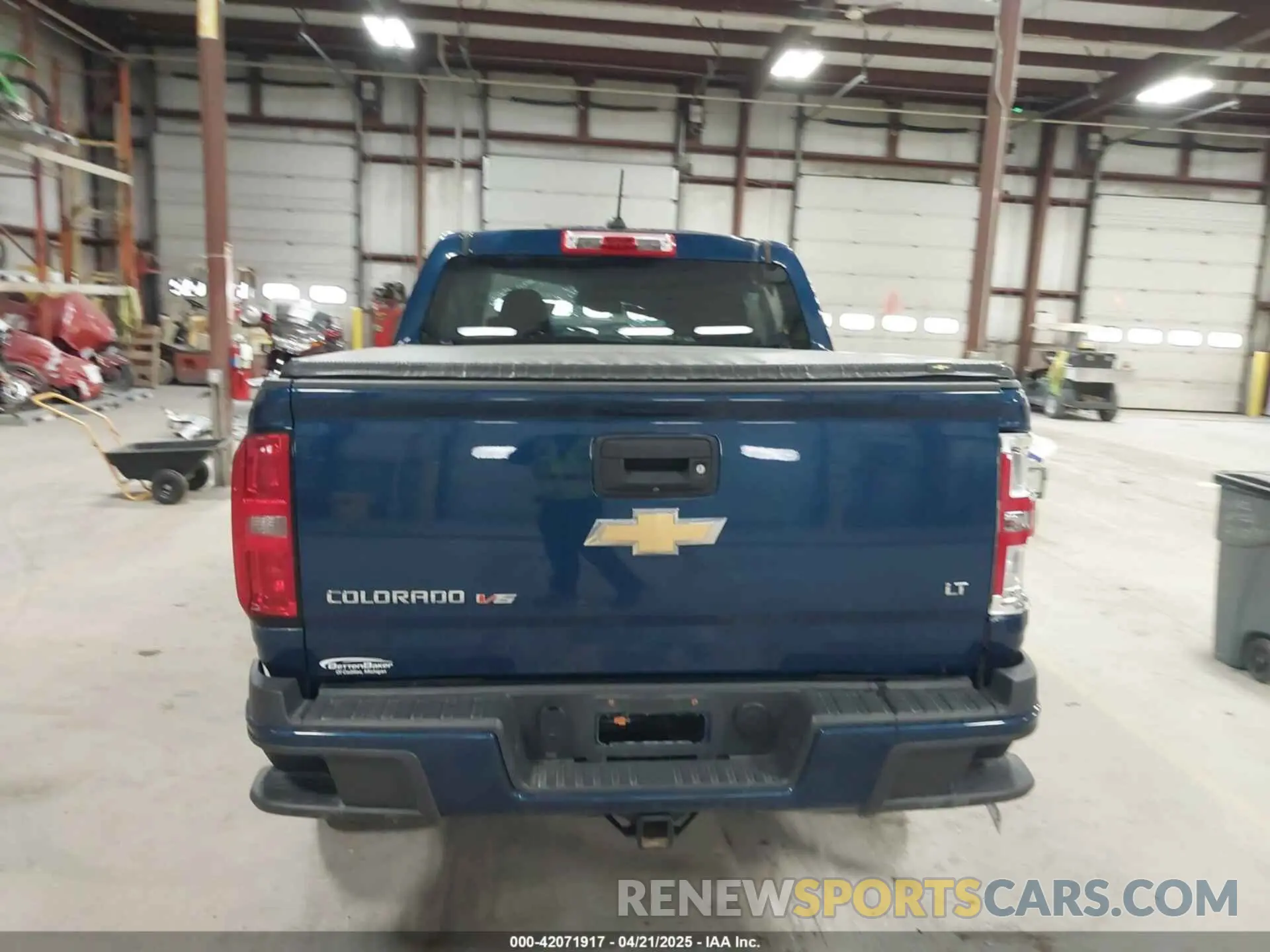 16 Photograph of a damaged car 1GCGTCEN6K1122032 CHEVROLET COLORADO 2019