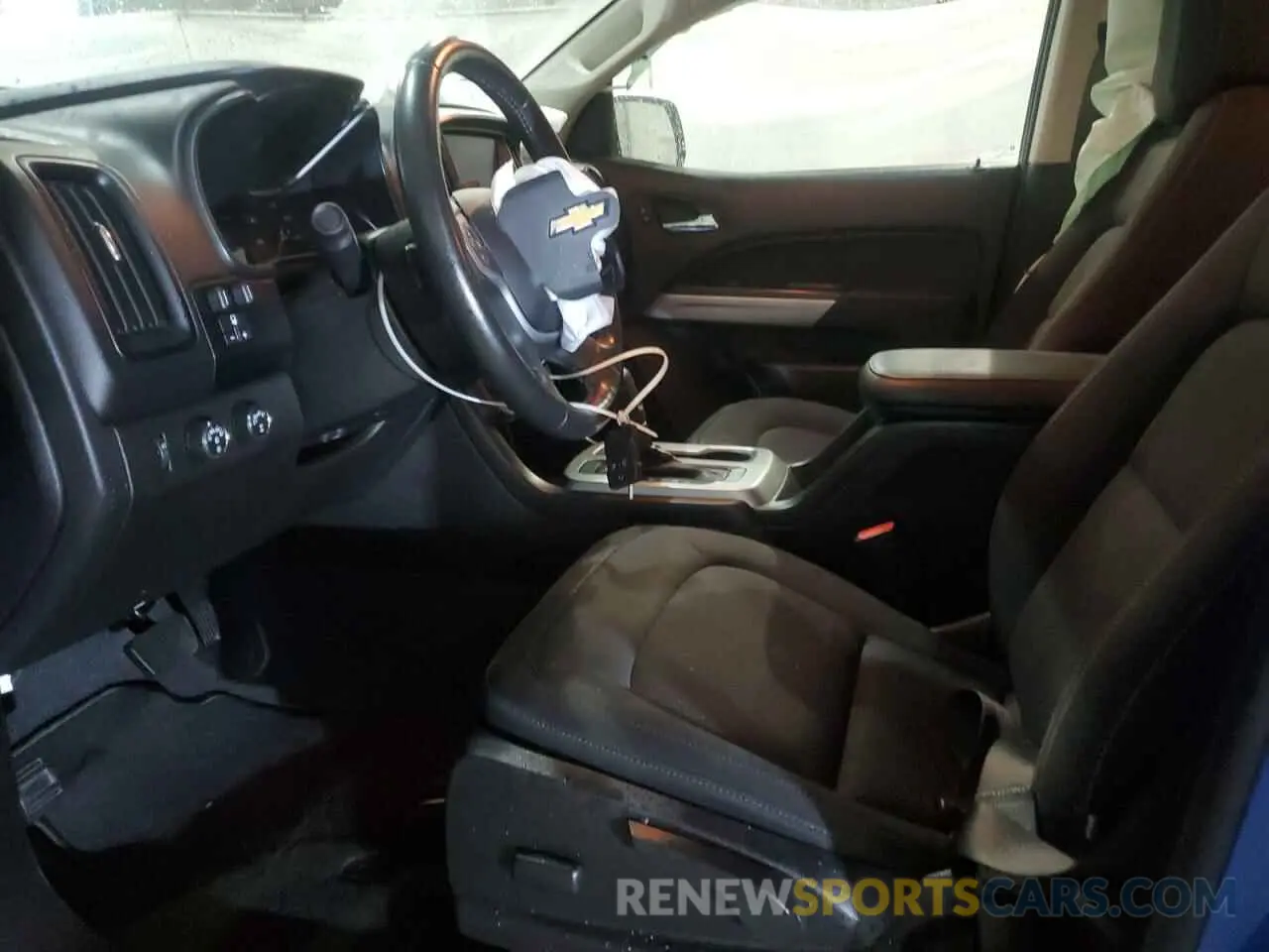 7 Photograph of a damaged car 1GCGTCEN6K1137954 CHEVROLET COLORADO 2019