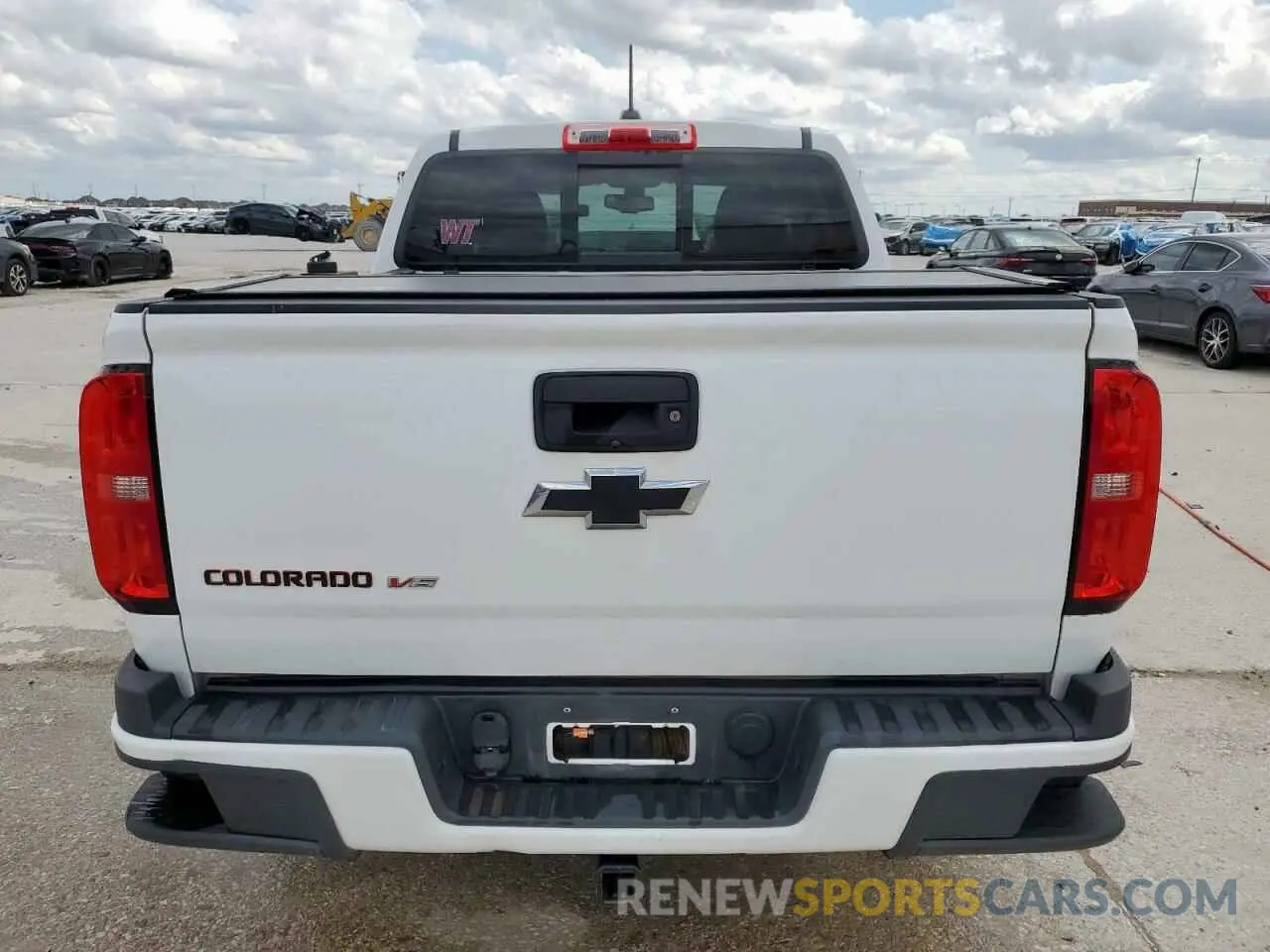 6 Photograph of a damaged car 1GCGTCEN7K1142516 CHEVROLET COLORADO 2019